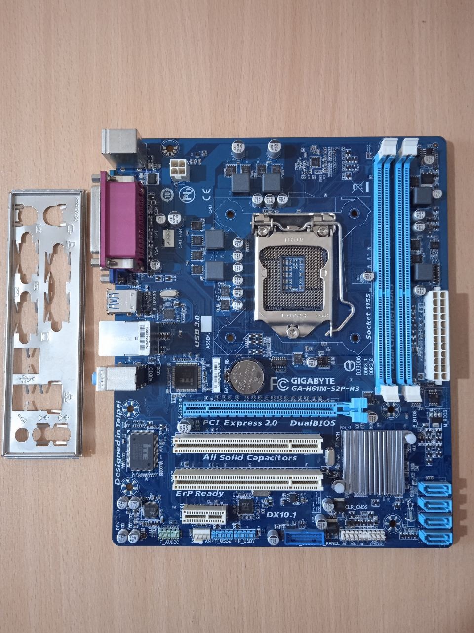 مادربرد گیگابایت مدل GA-H61M-S2P-R3 سوکت 1155