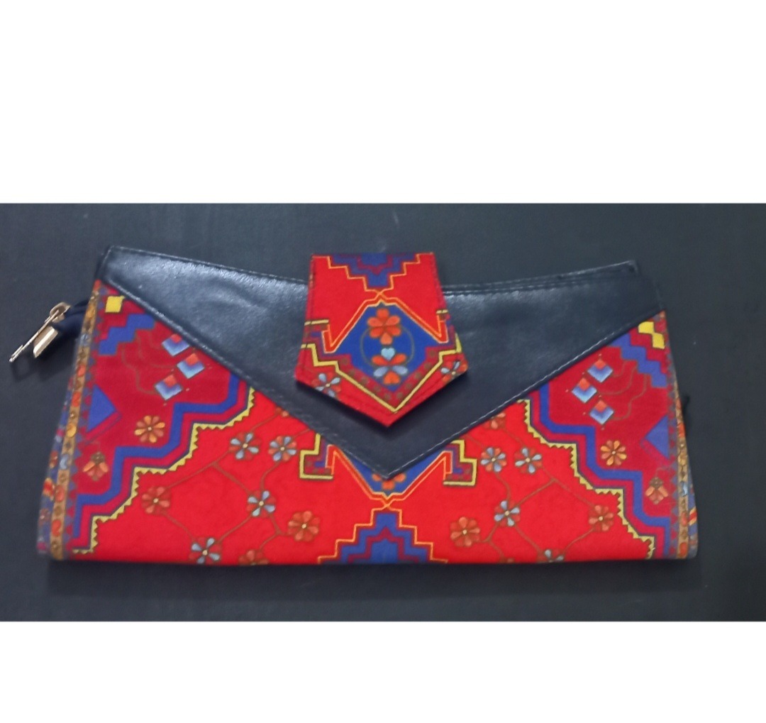 کیف دستی زنانه . مارکدار