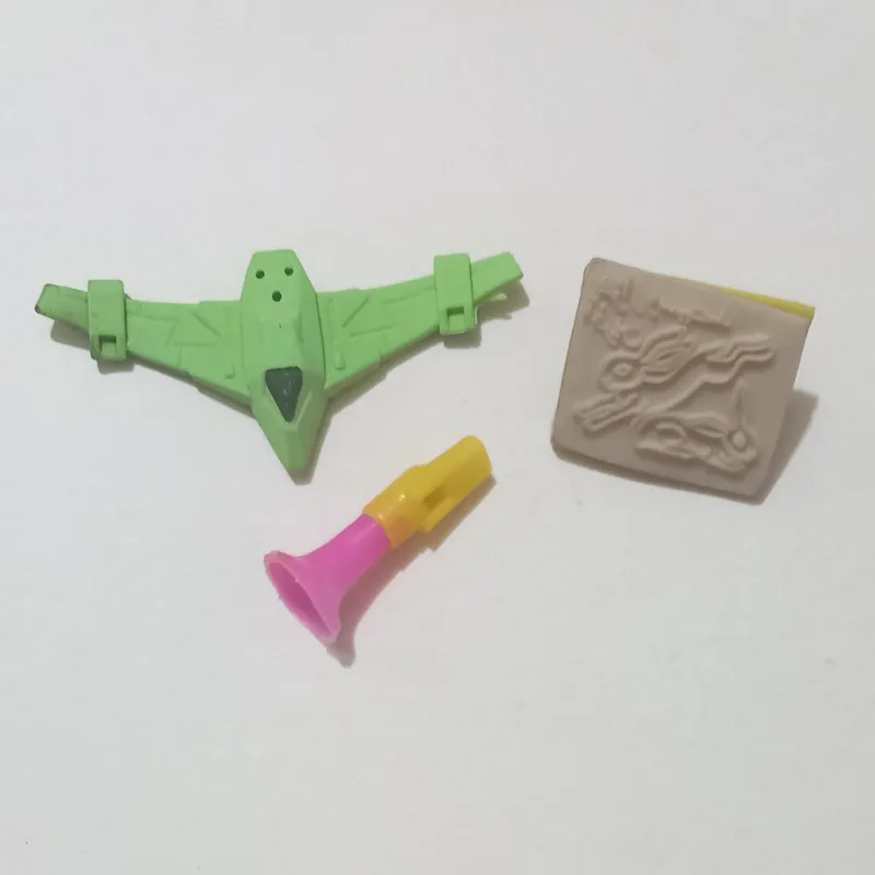 پاک کن و مهر قدیمی و سوت