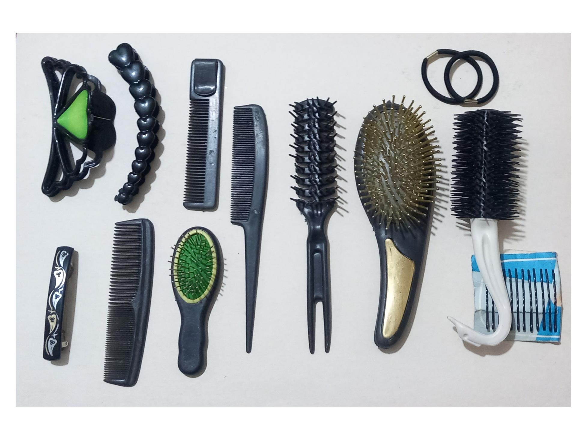 مجموعه شانه و برس مو قدیمی