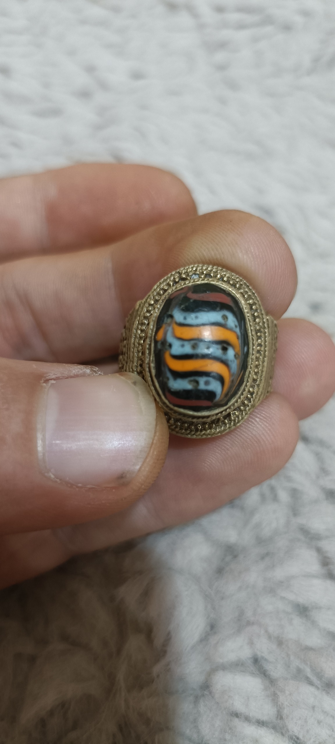 انگشتر قدیمی با مهره چیتو کهنه