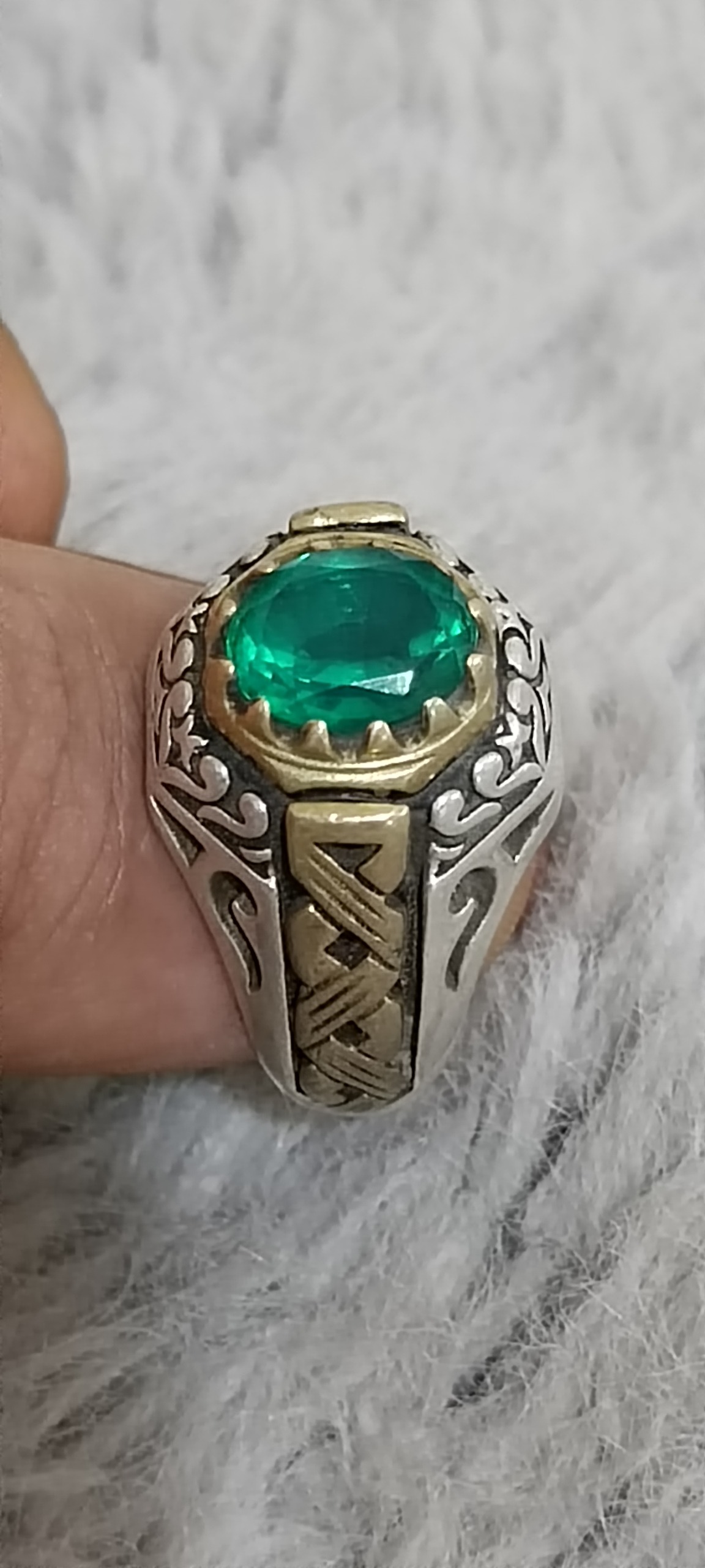 انگشتر جواهری تورمالین سبز نچرال معدنی