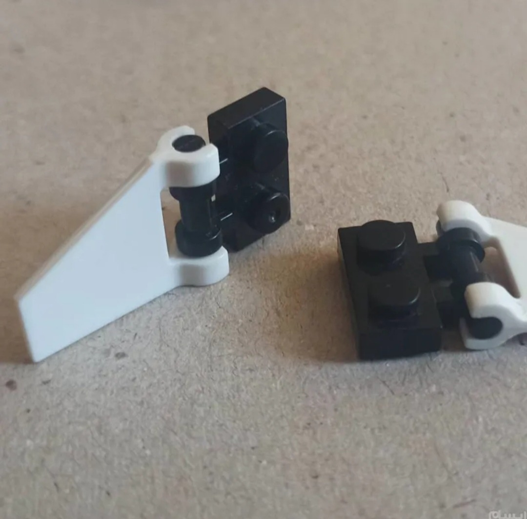 لگو ساختنی چهارقطعه باله هواپیما