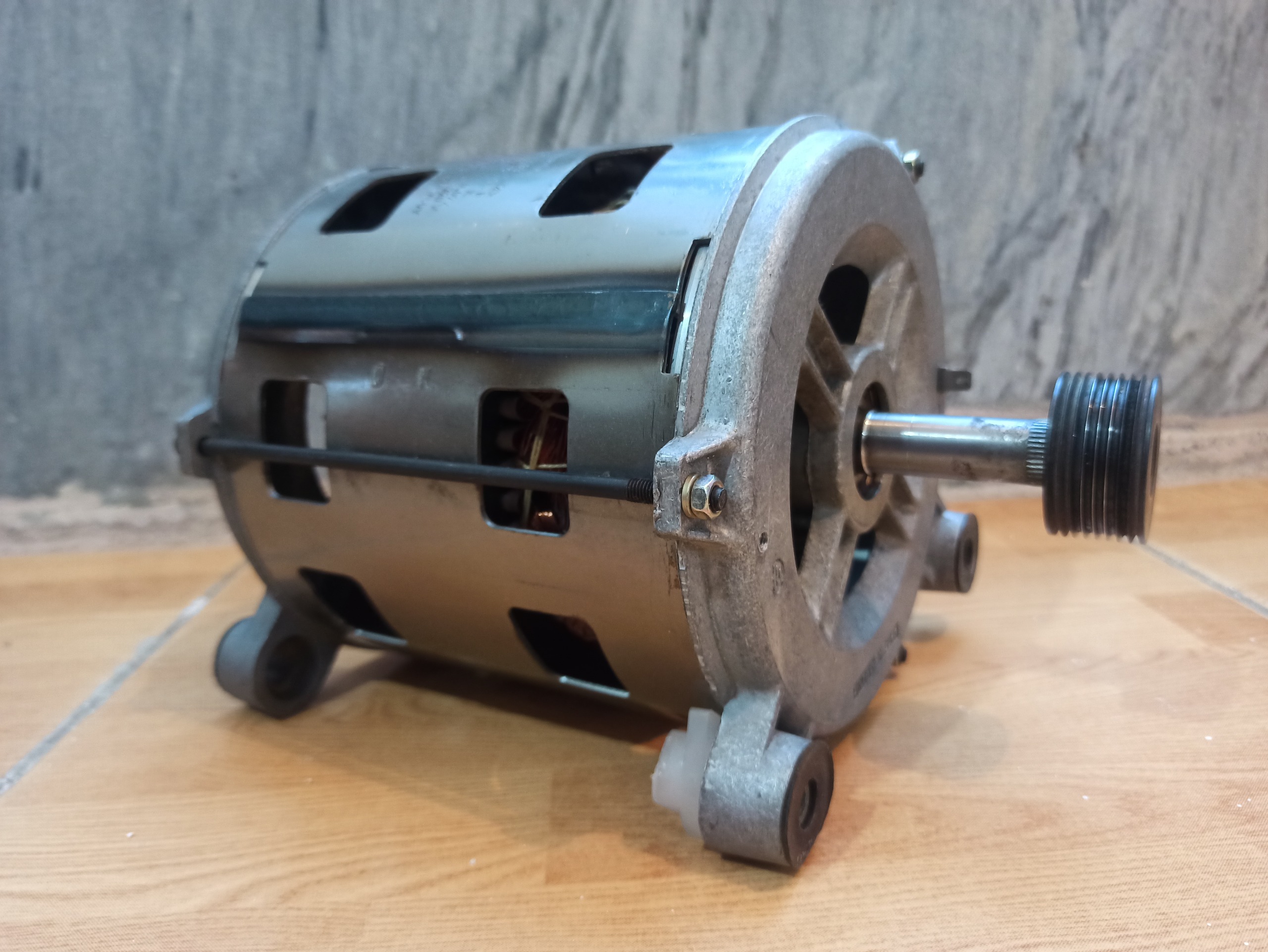 موتور ماشین لباسشویی ایندزیت