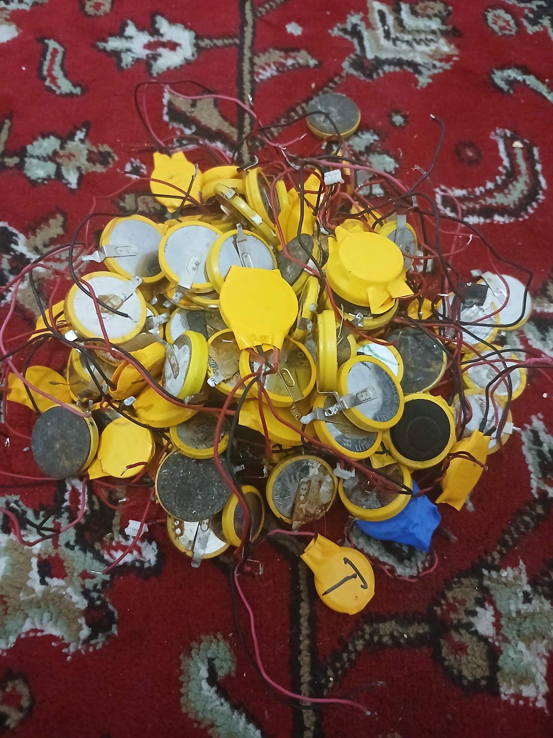 105 عدد باتری