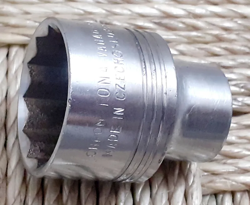 بکس فوق العاده نایاب برند تونا TONA ساخت چکسلواکی