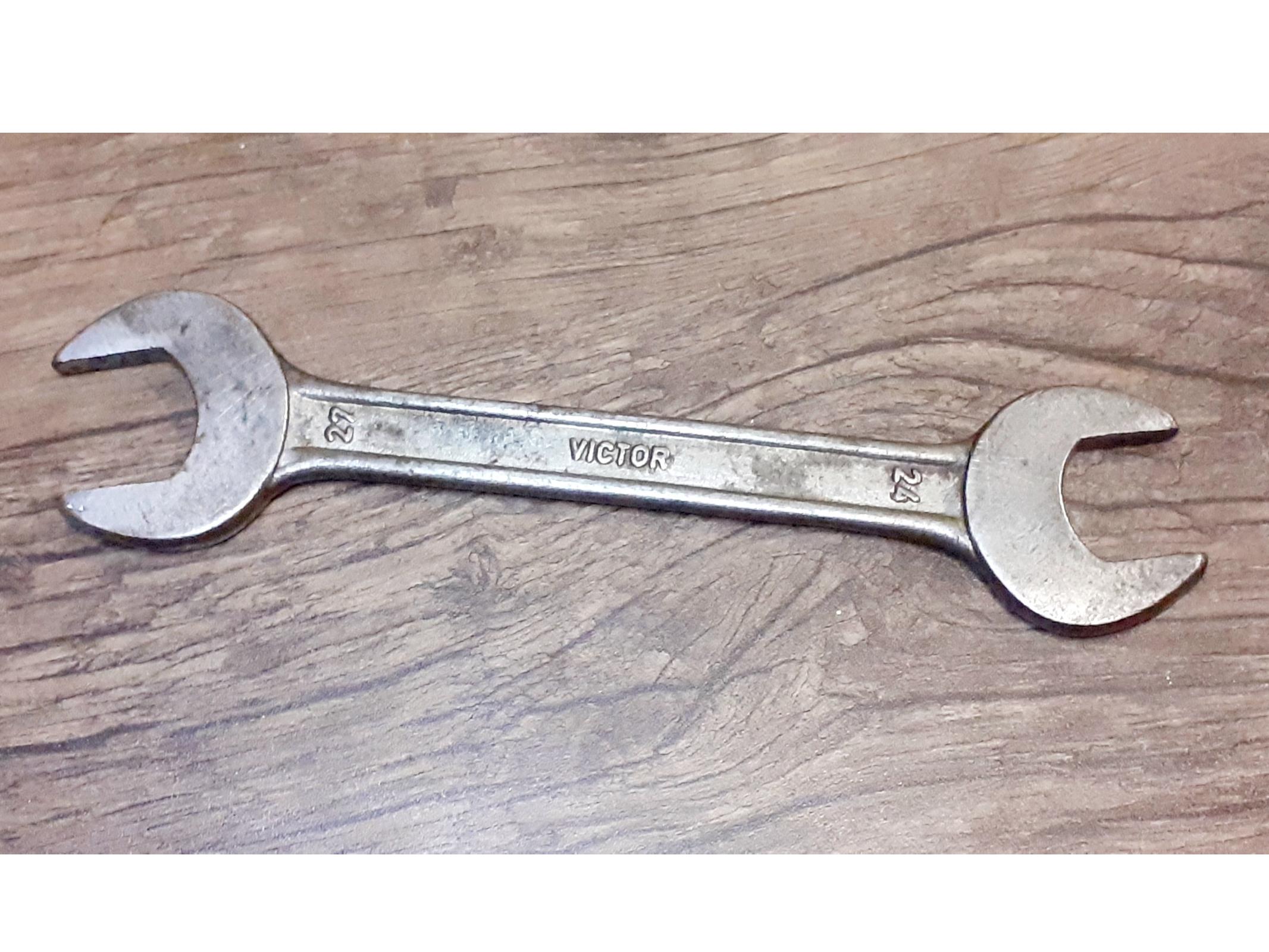 آچار تخت قدیمی ویکتور آمریکا VICTOR سایز 24/27