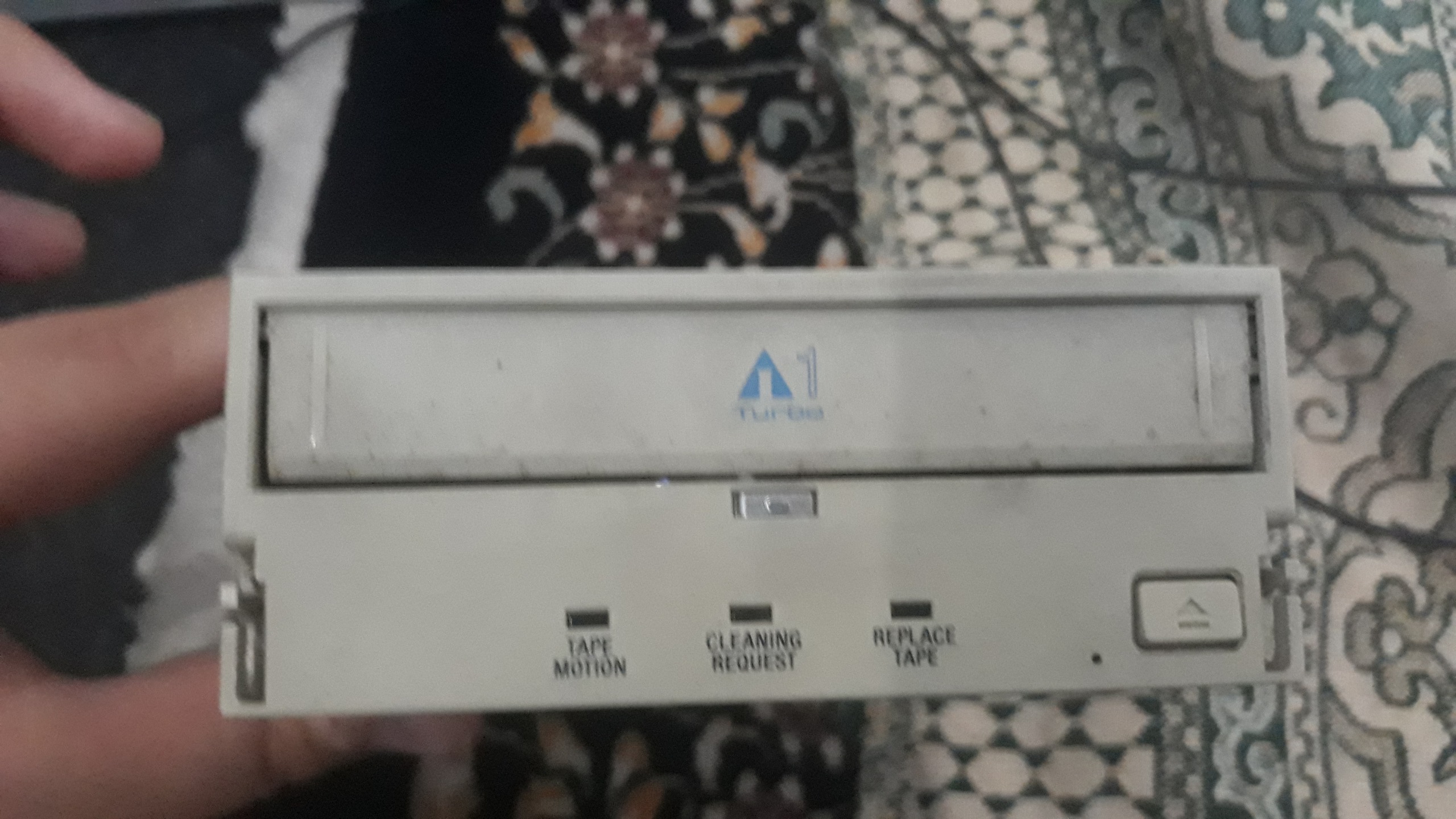 کاست درایو قدیمی سالم