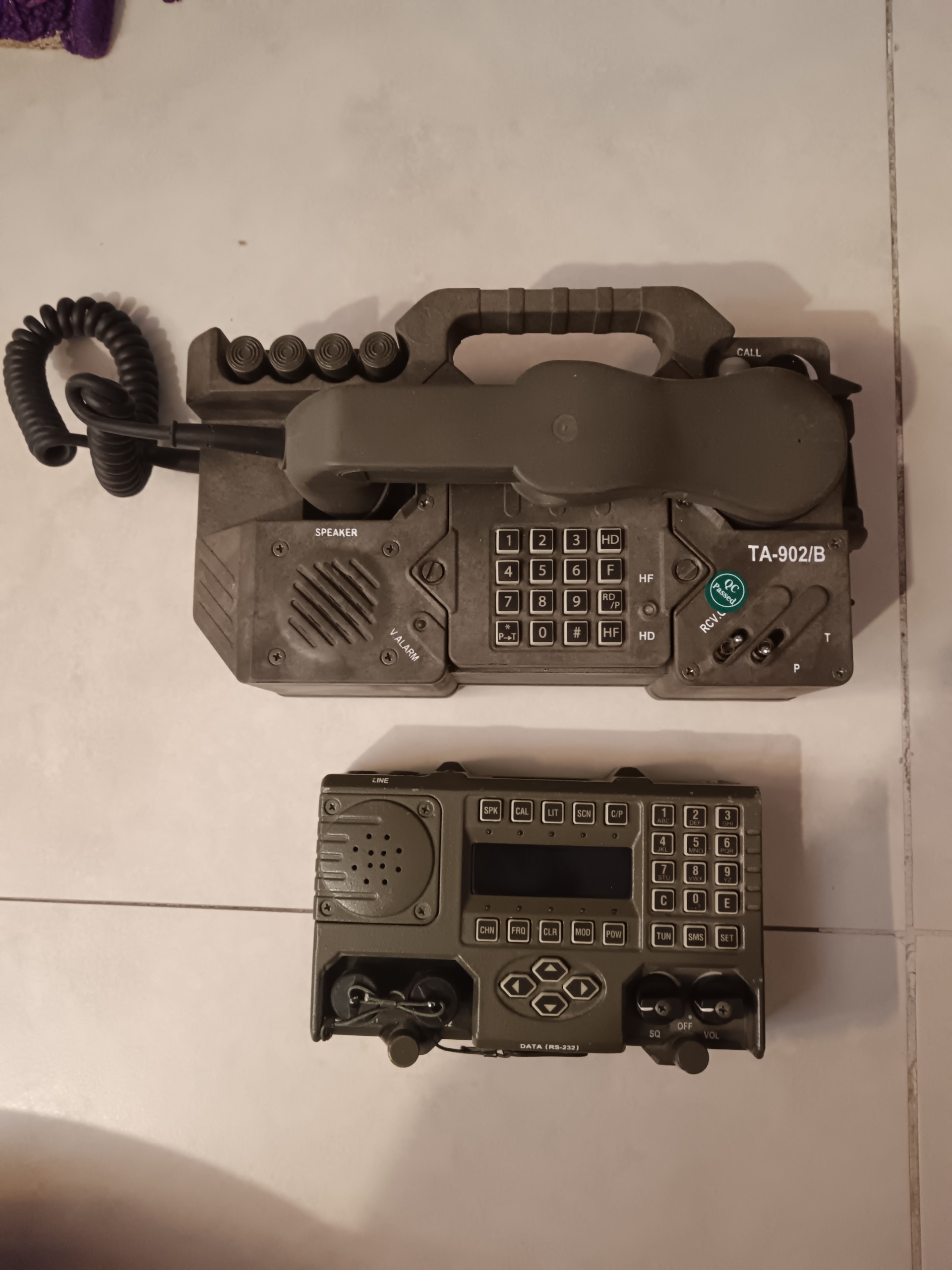 تلفن صحرایی قدیمی