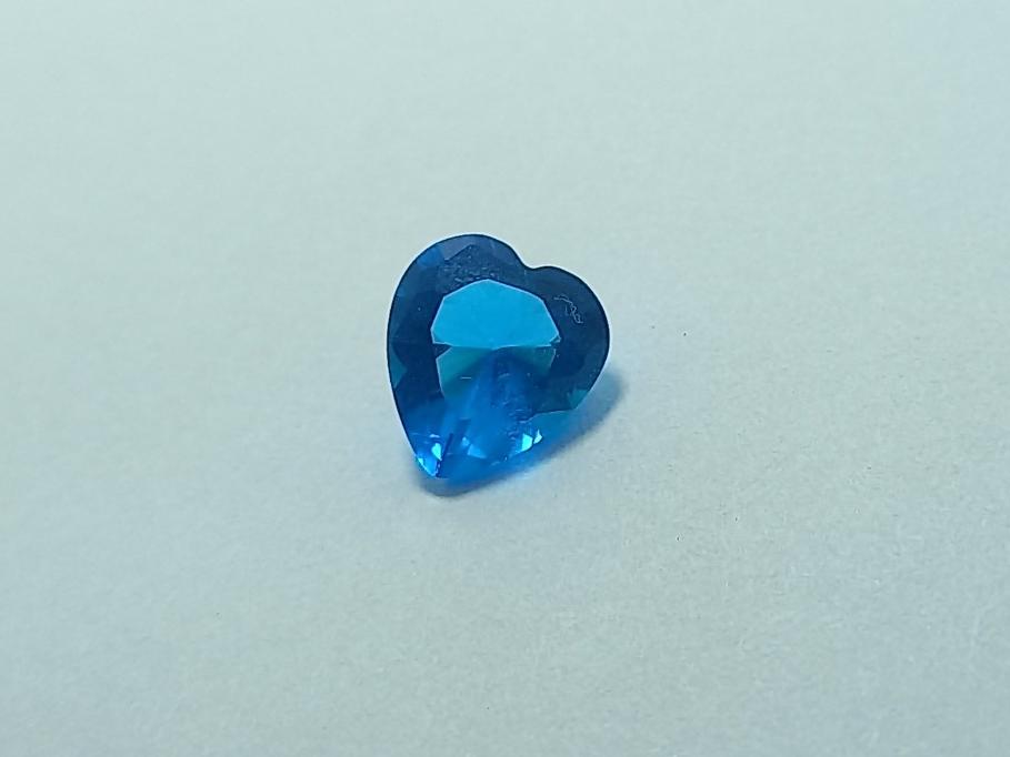 توپاز آبی کریستالی تراش جواهری قلبی 8×9