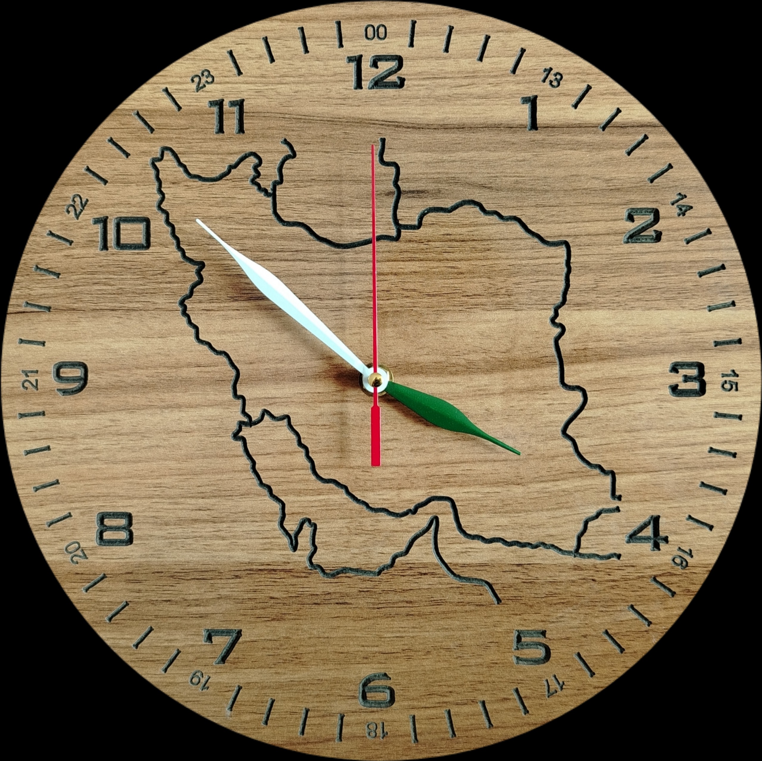 ساعت دیواری چوبی طرح نقشه ایران
