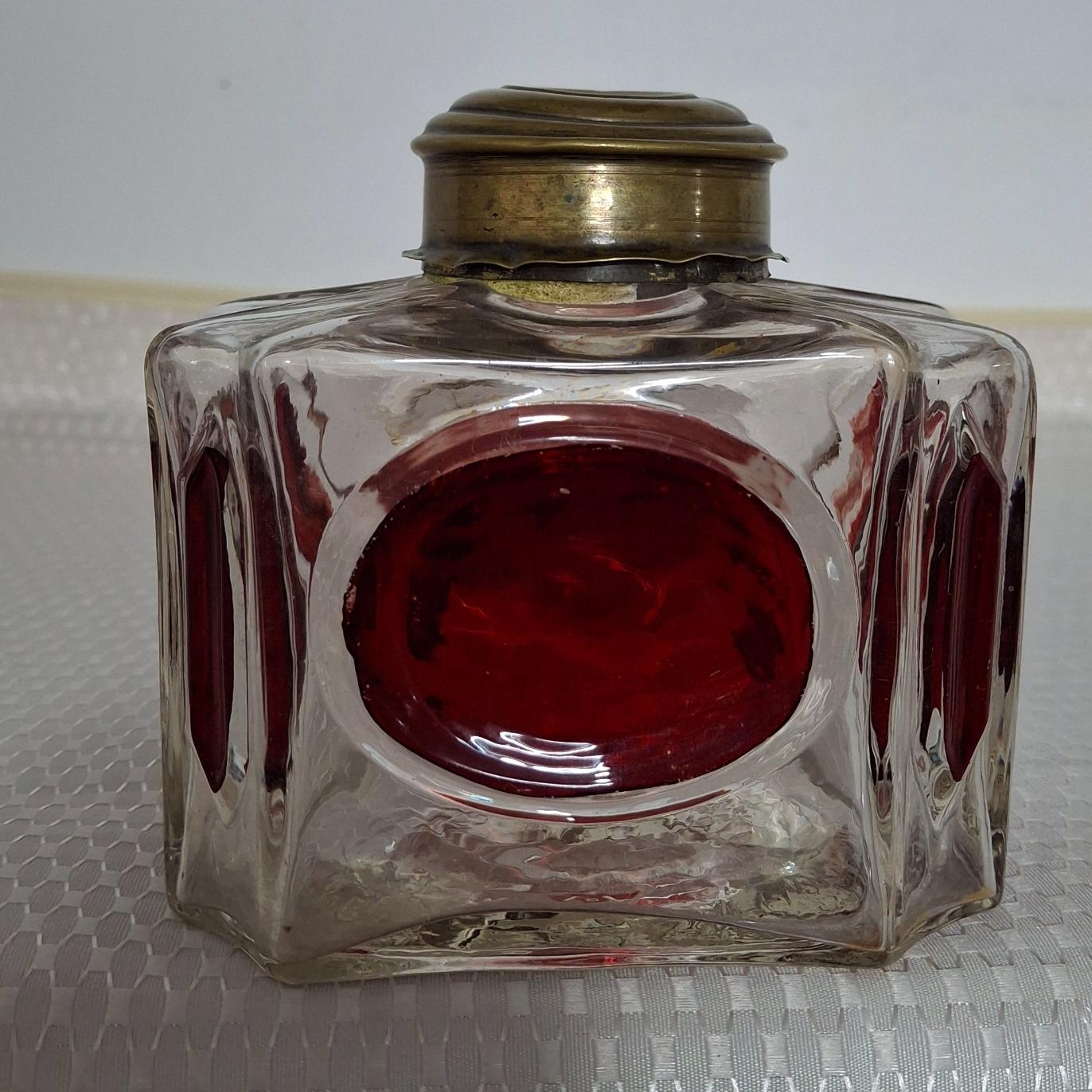 چای دان قاجاری روسی چشم گاوی(مهر دار)