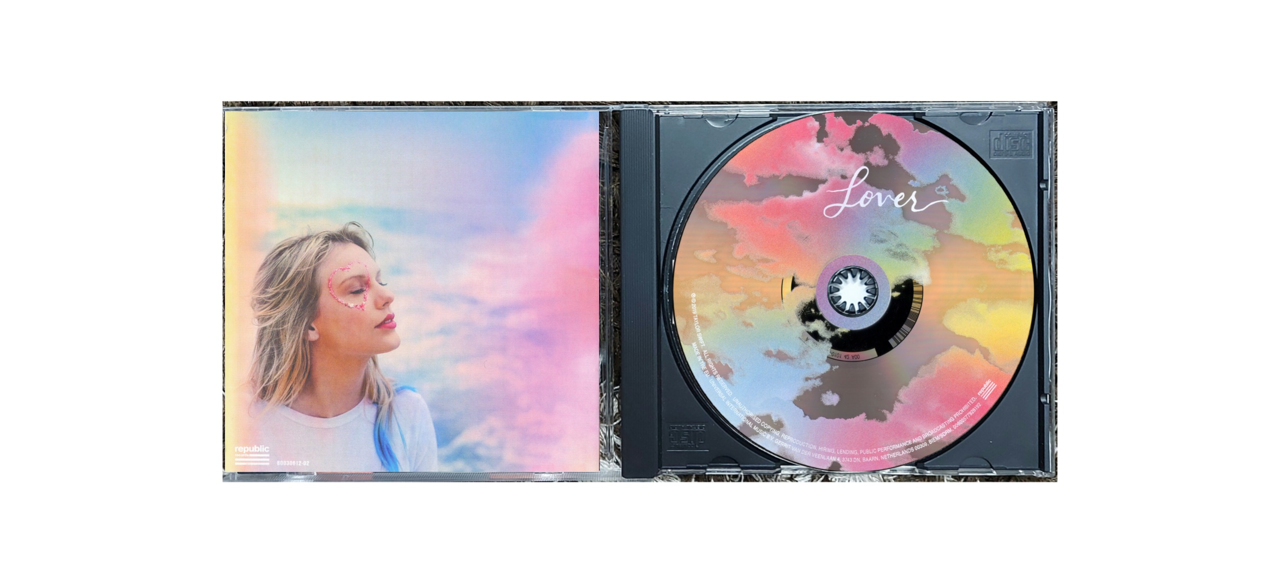 آلبوم پاپ Lover از Taylor Swift تیلور سوئیفت