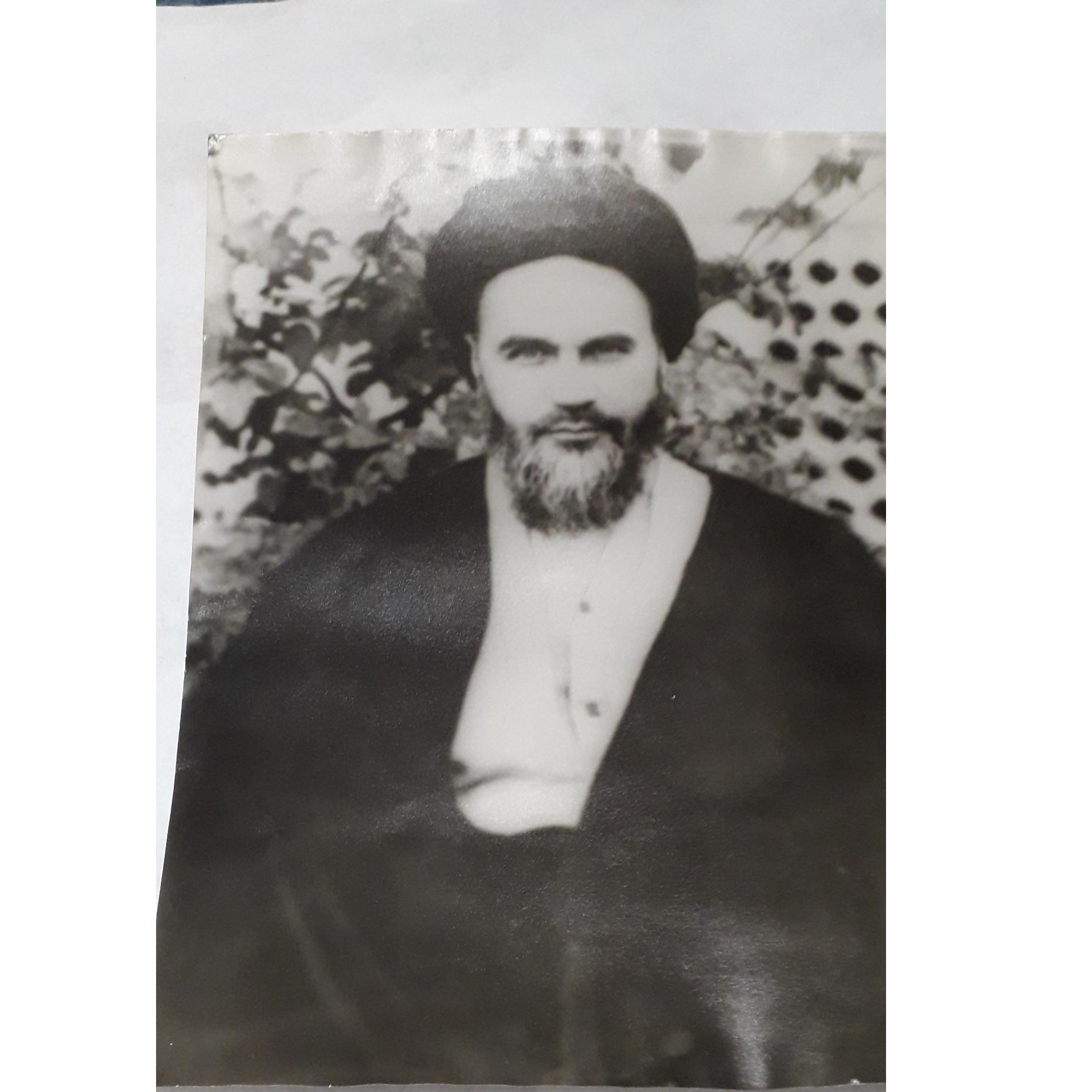 عکس قدیمی آیت الله خمینی چاپ عکاسی 40 در 30