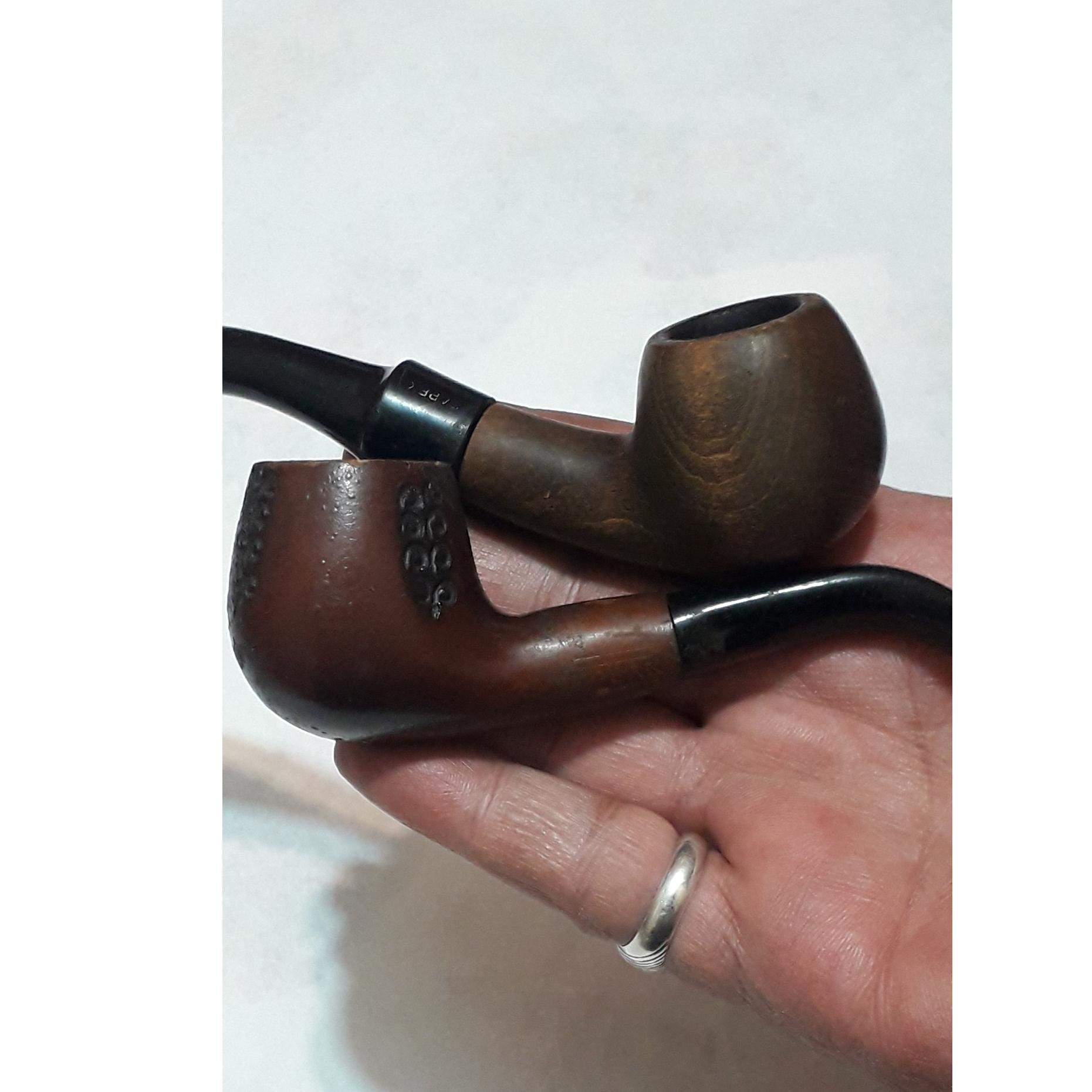 2عدد پیپ چوبی قدیمی دست ساز توضیحات توجه کنید