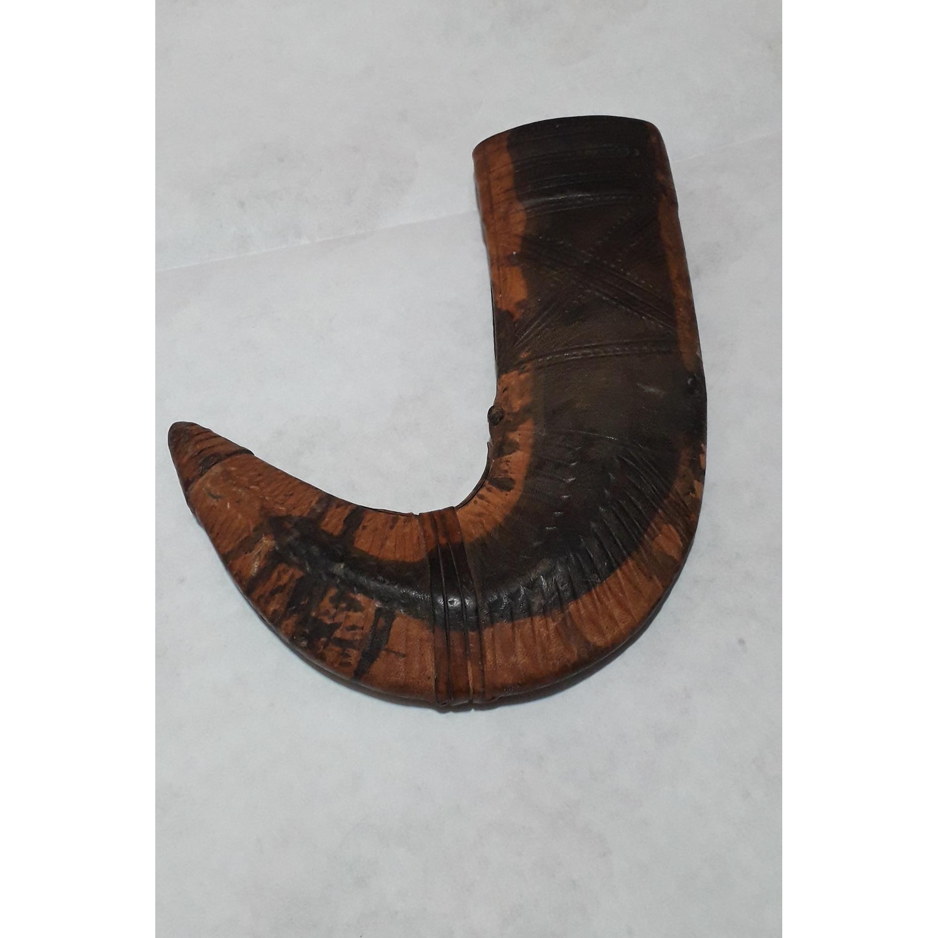 غلاف چاقو عمانی دست ساز چرم و چوب کلکسبونی