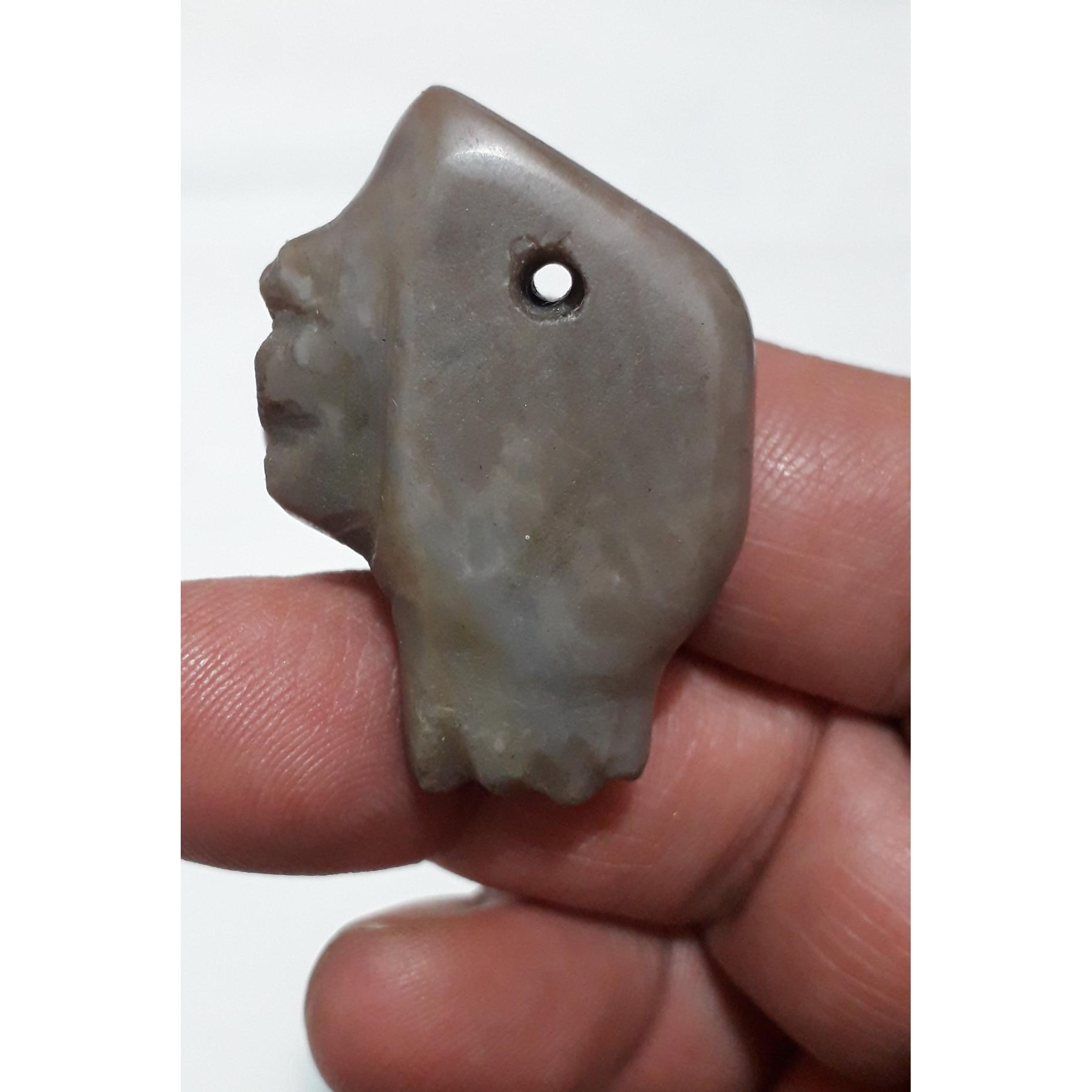 مجسمه آویز قدیمی یشم