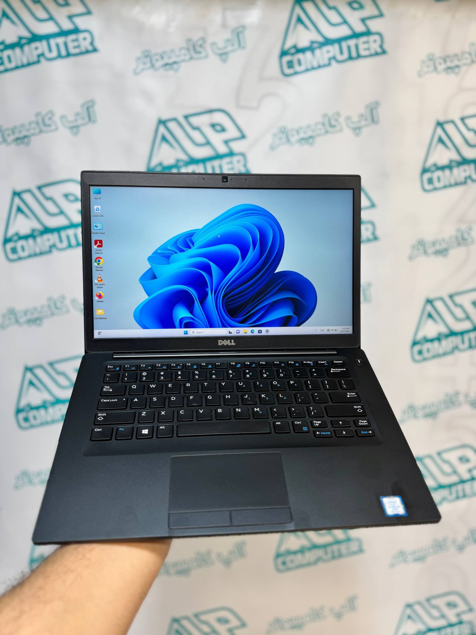 لپ تاپ Dell 7490 با کیفیت در حد نو