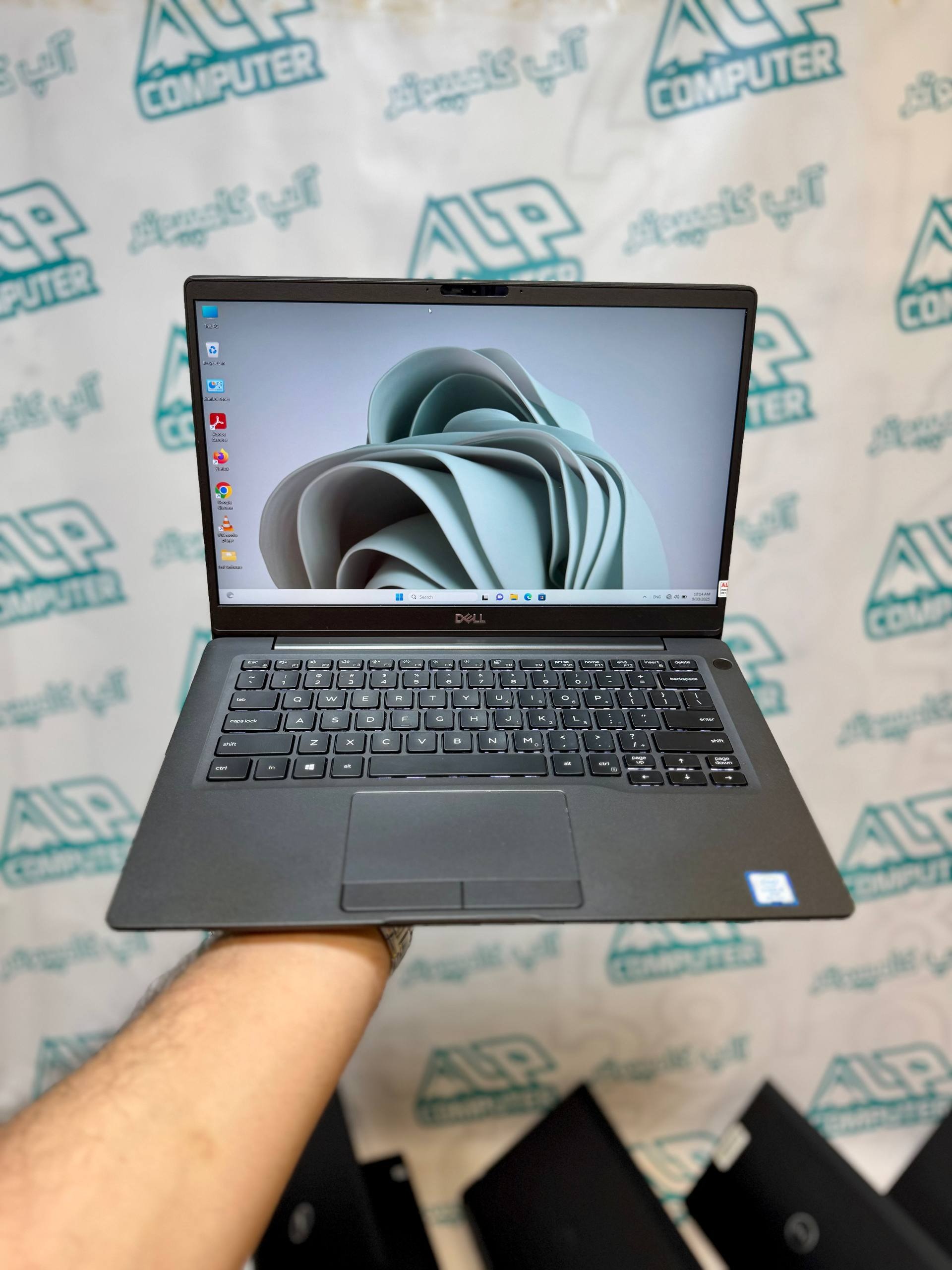 لپ تاپ بسیار با کیفیت Dell 7300