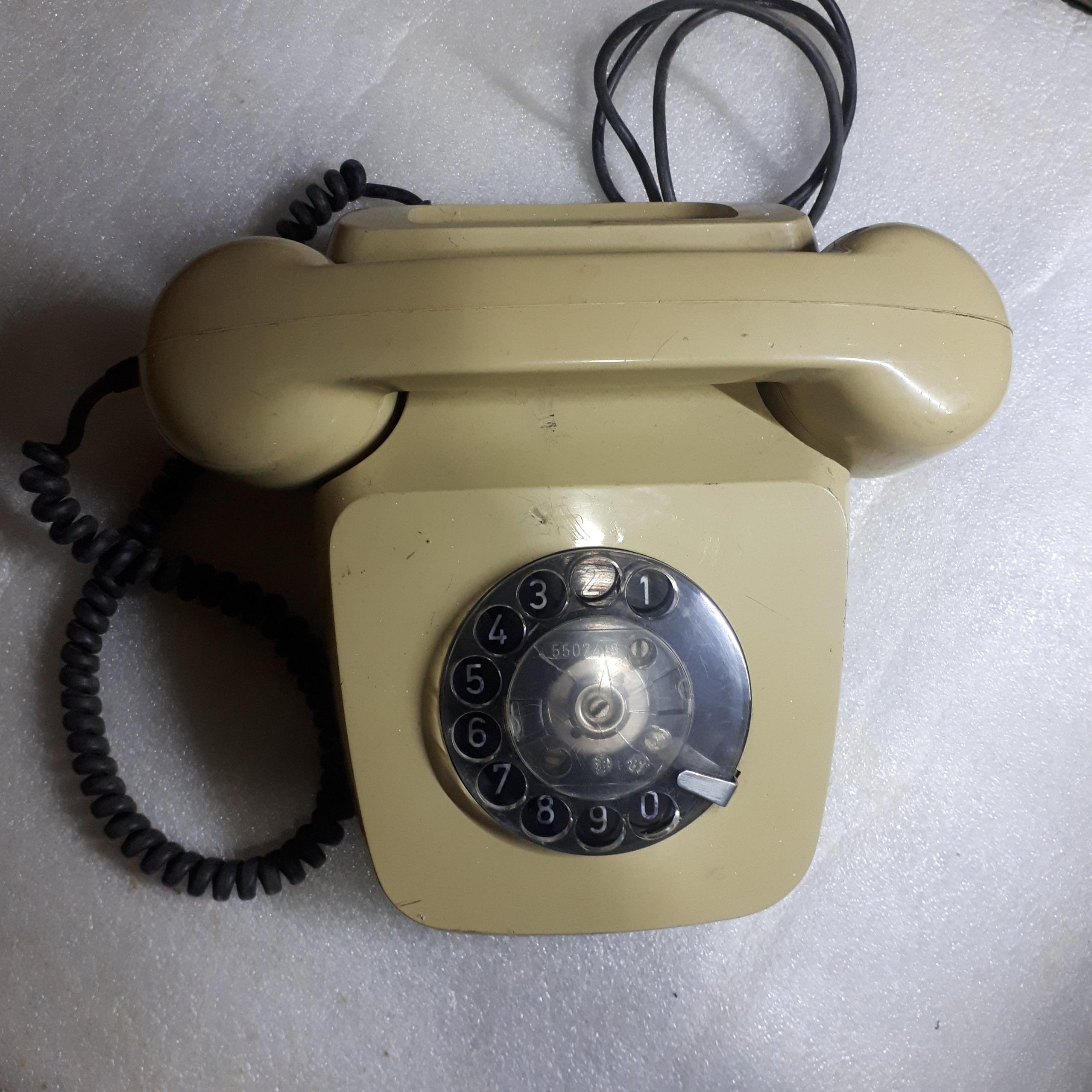 تلفن قدیمی آلمانی