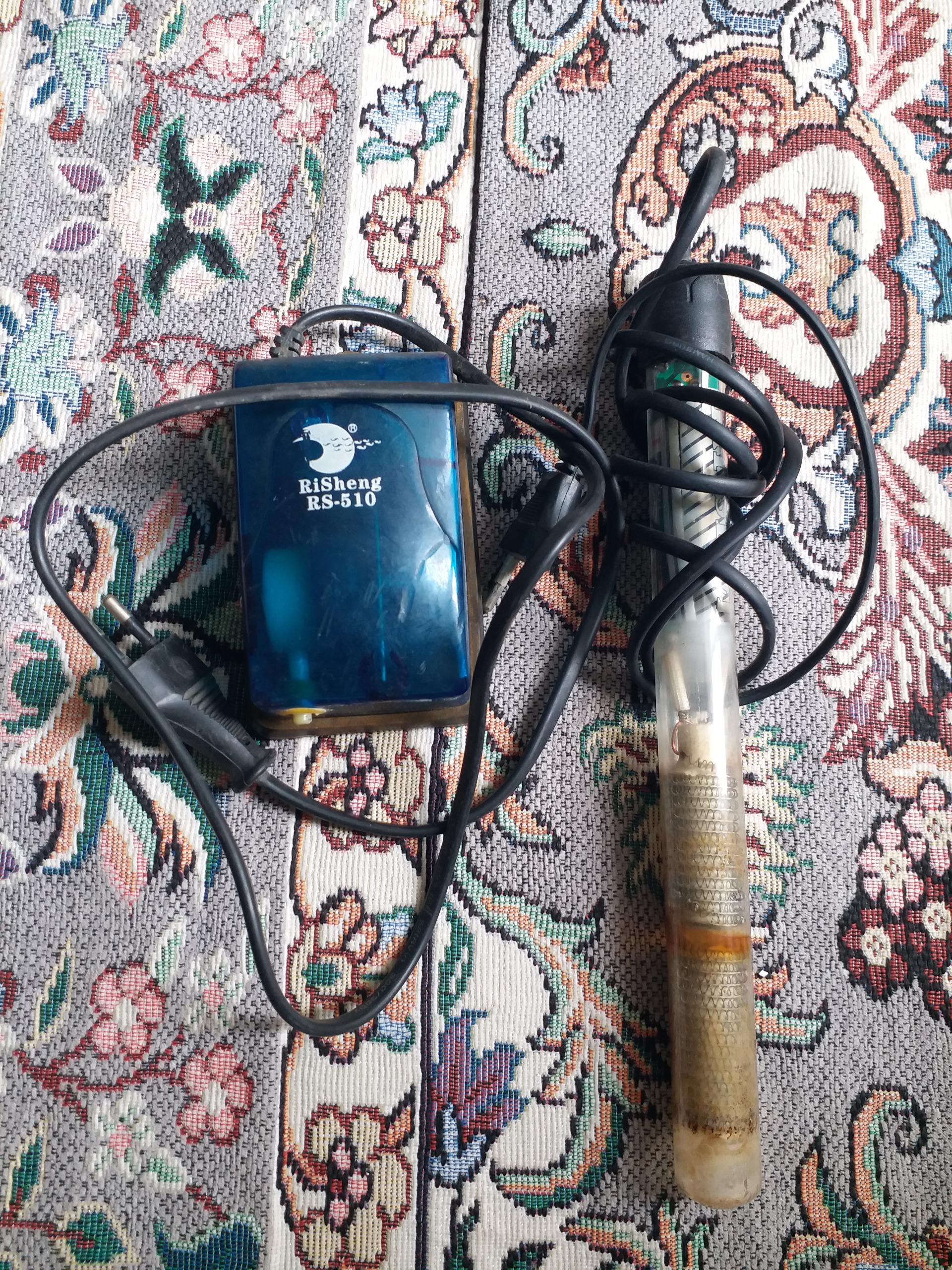 پمپ هوا اکواریوم ماهی