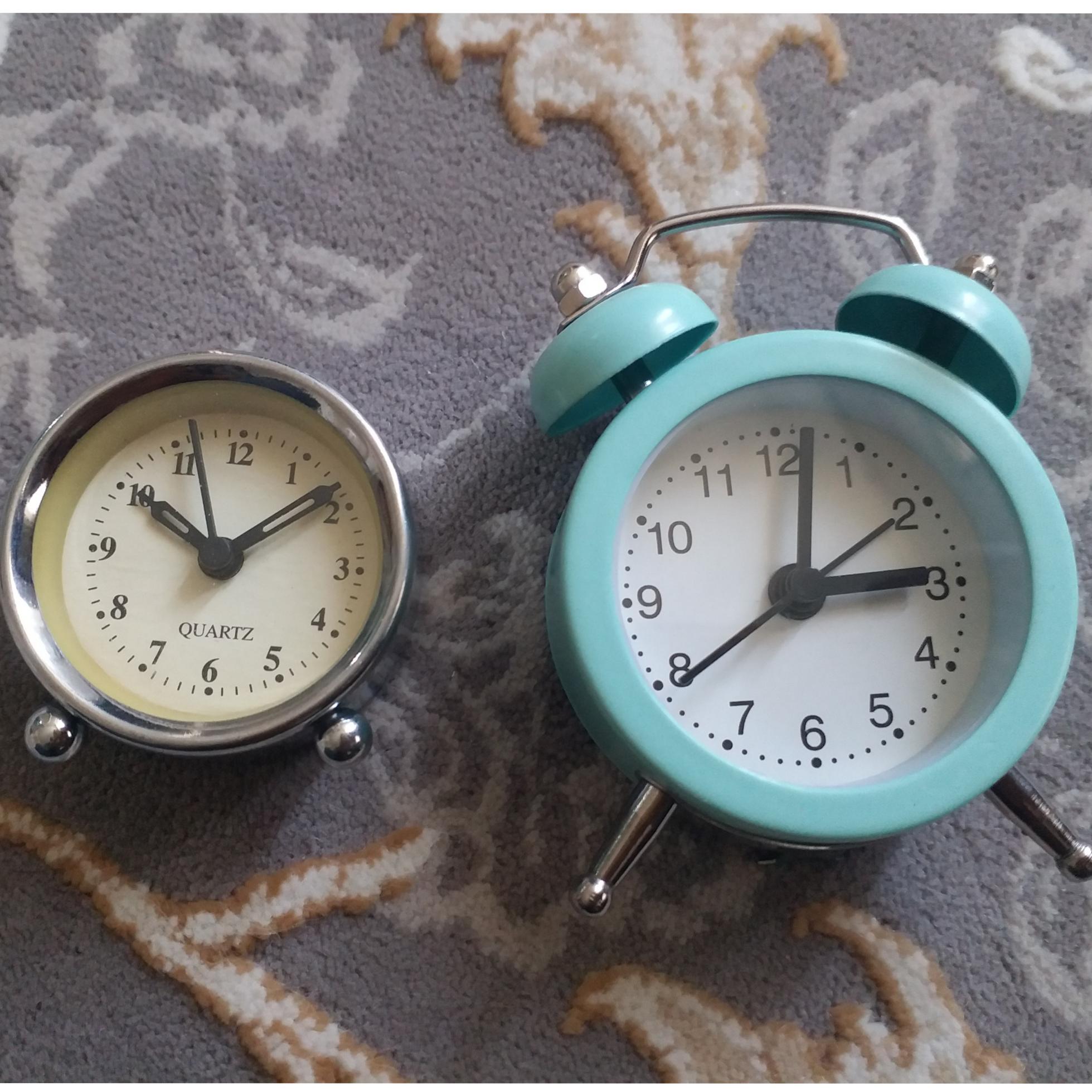 ساعت رومیزی کوچک 2 عدد