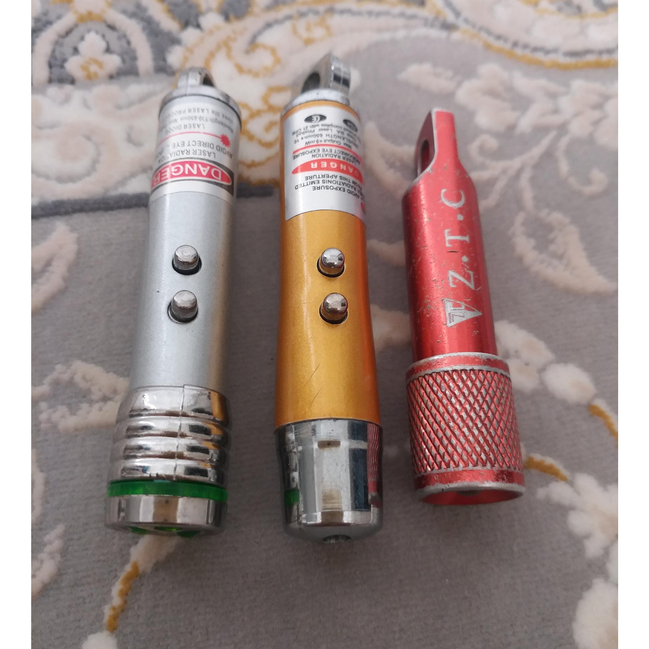 چراغ قوه سه حالته 2 عددی