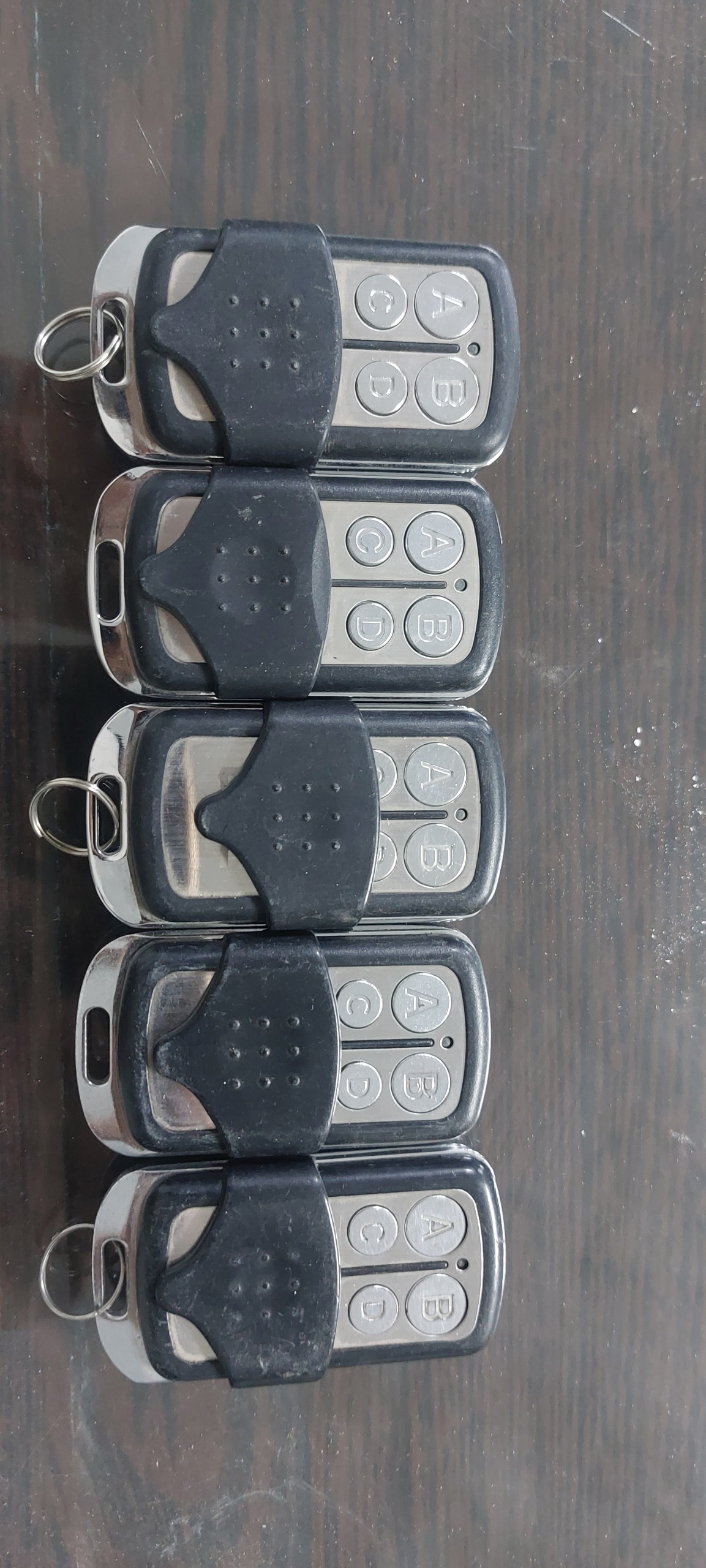 ریموت کنترل درب و دزدگیر 315و 433 نو وکارکرده