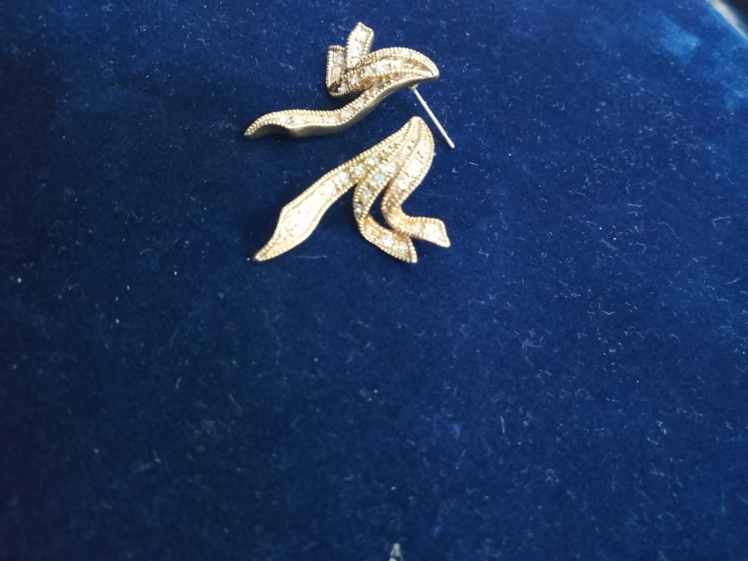 گوشواره های میخی خاص