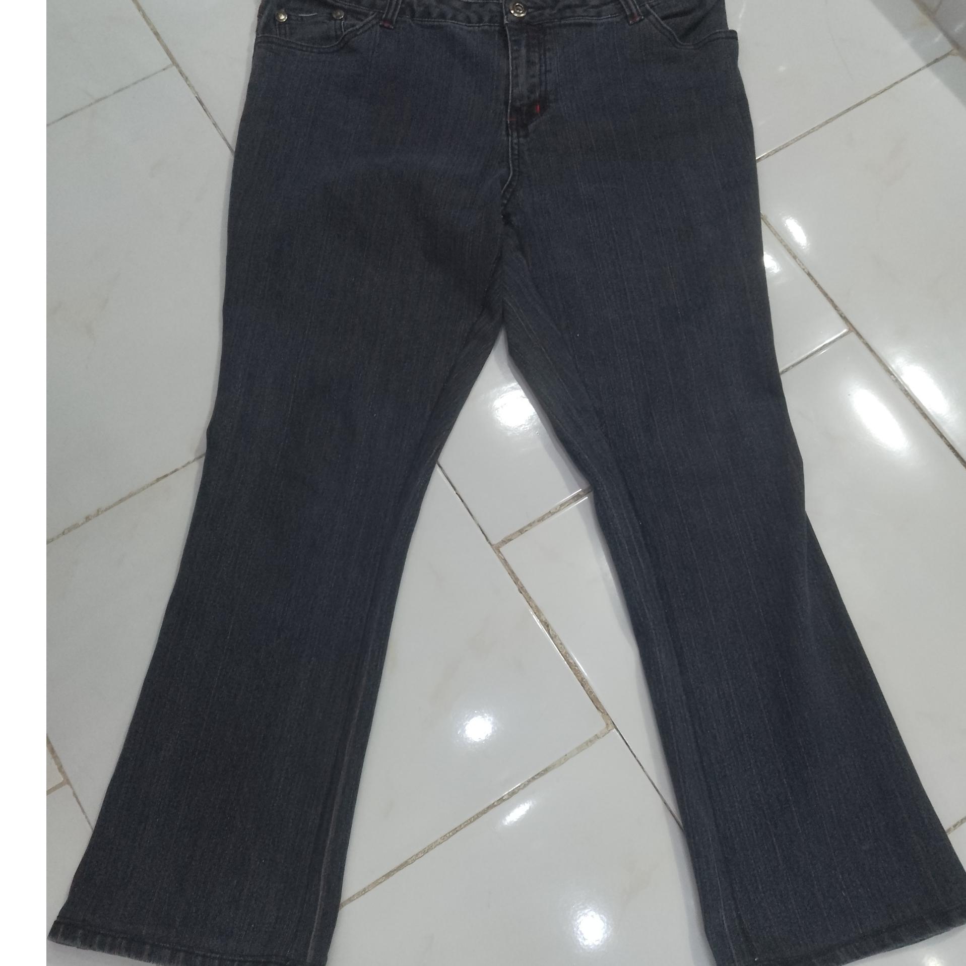 شلوار جین زنانه