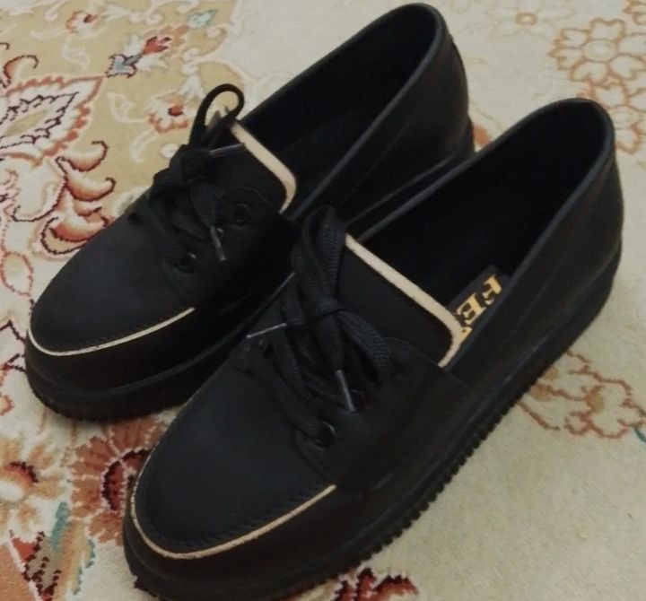 کفش اسپرت زنانه