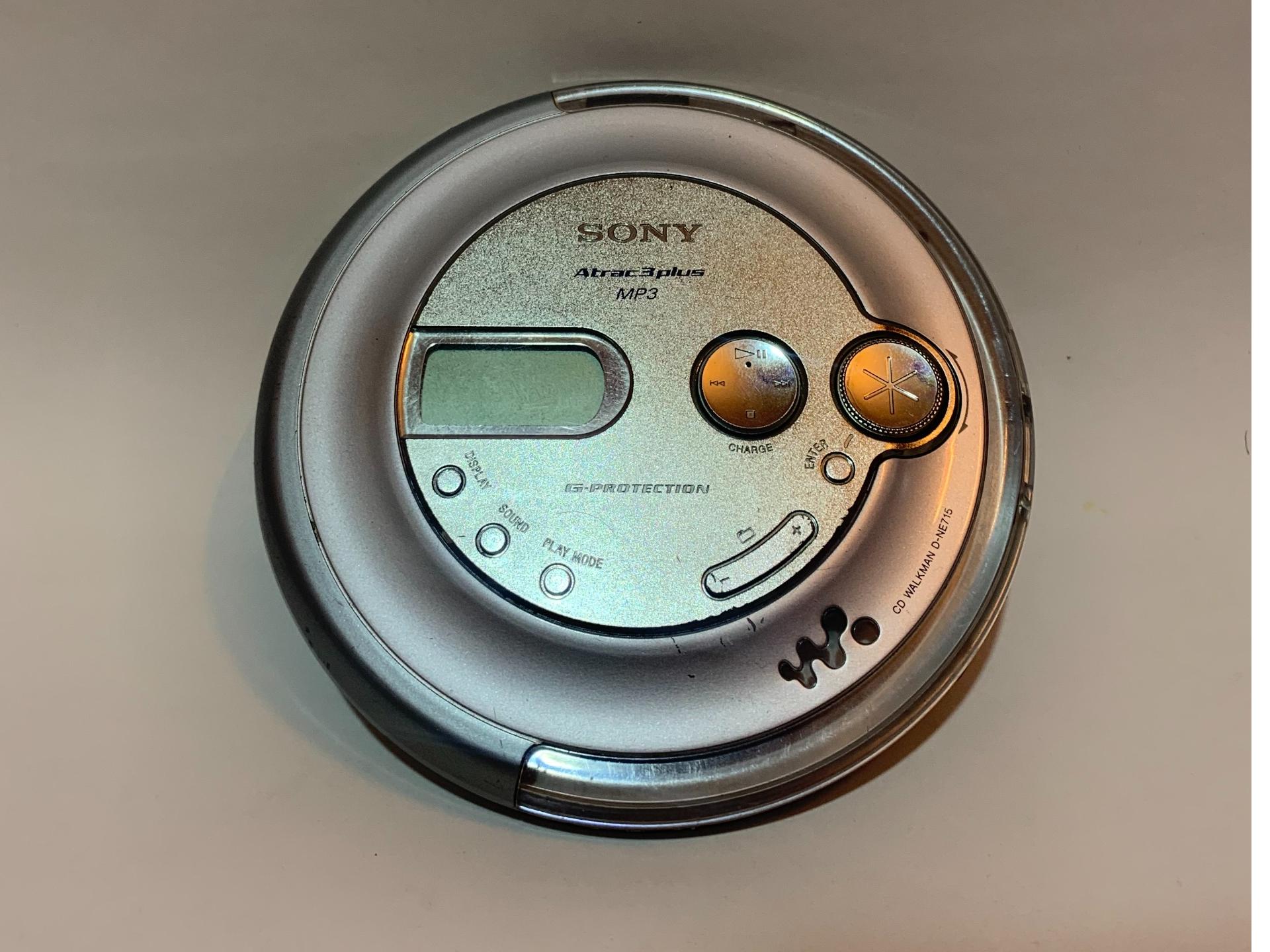 Sony Walkman D-ne715