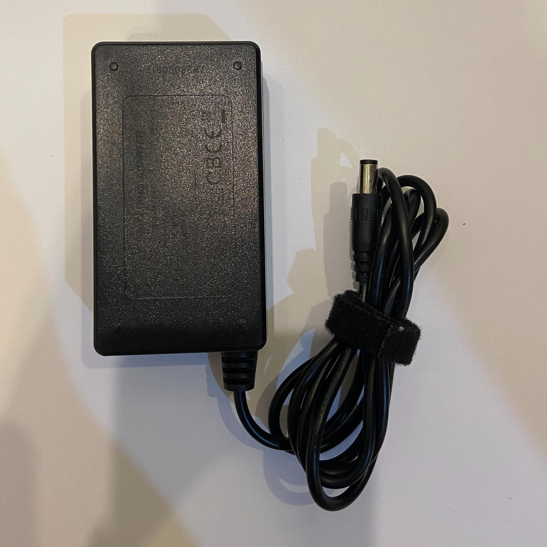 GPLUS 12V 2.5A