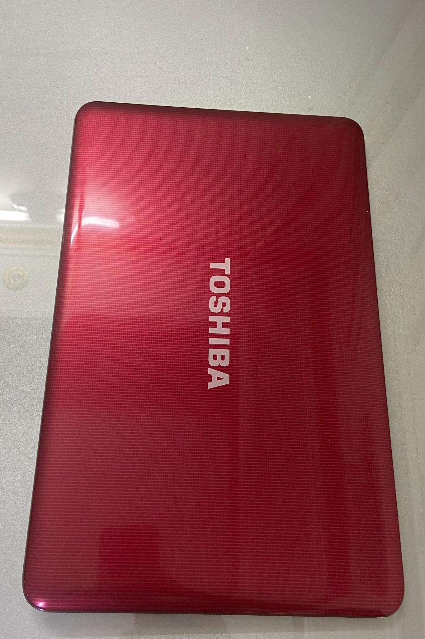 Toshiba C850 case A
