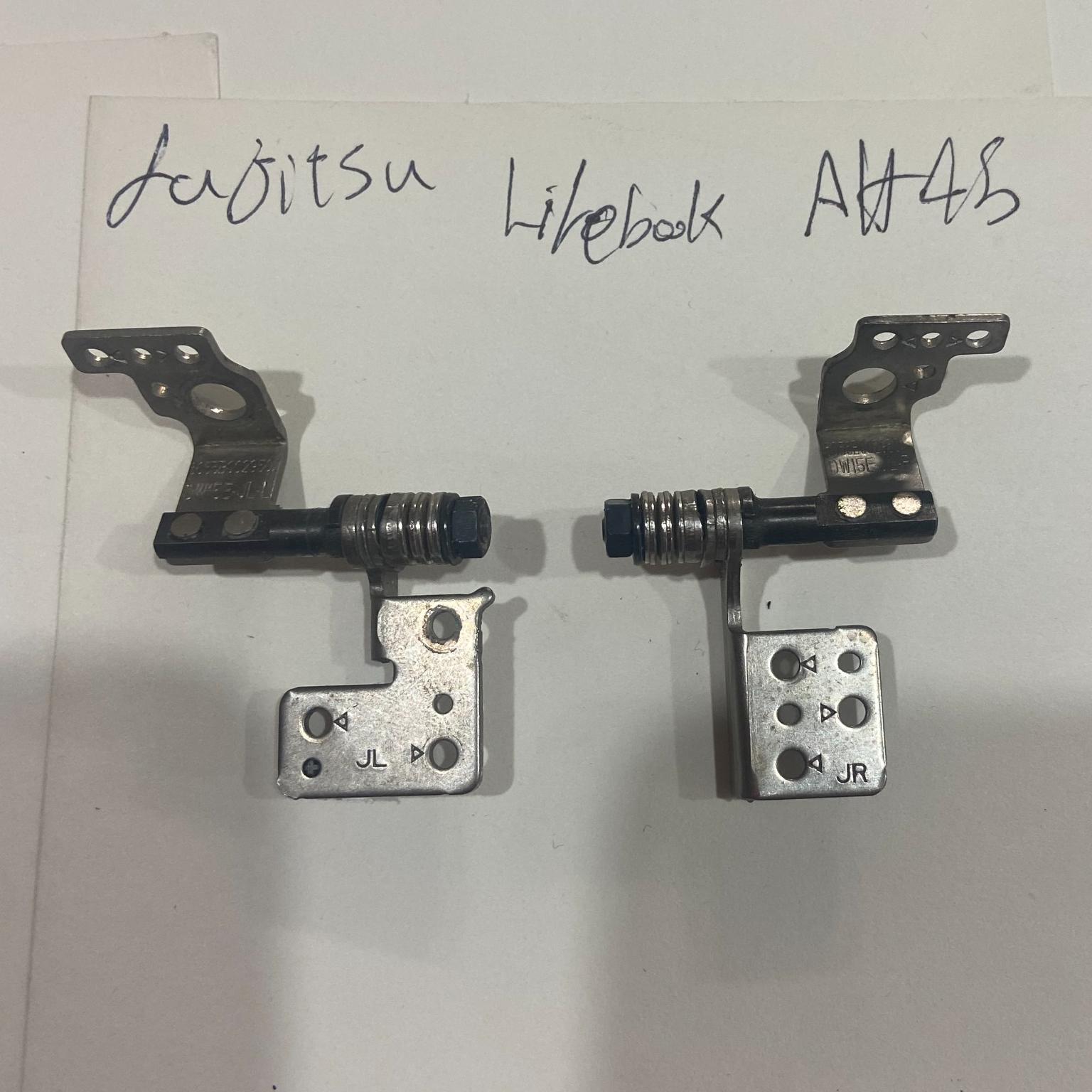 Fujitsu Lifebook AH45 لولا
