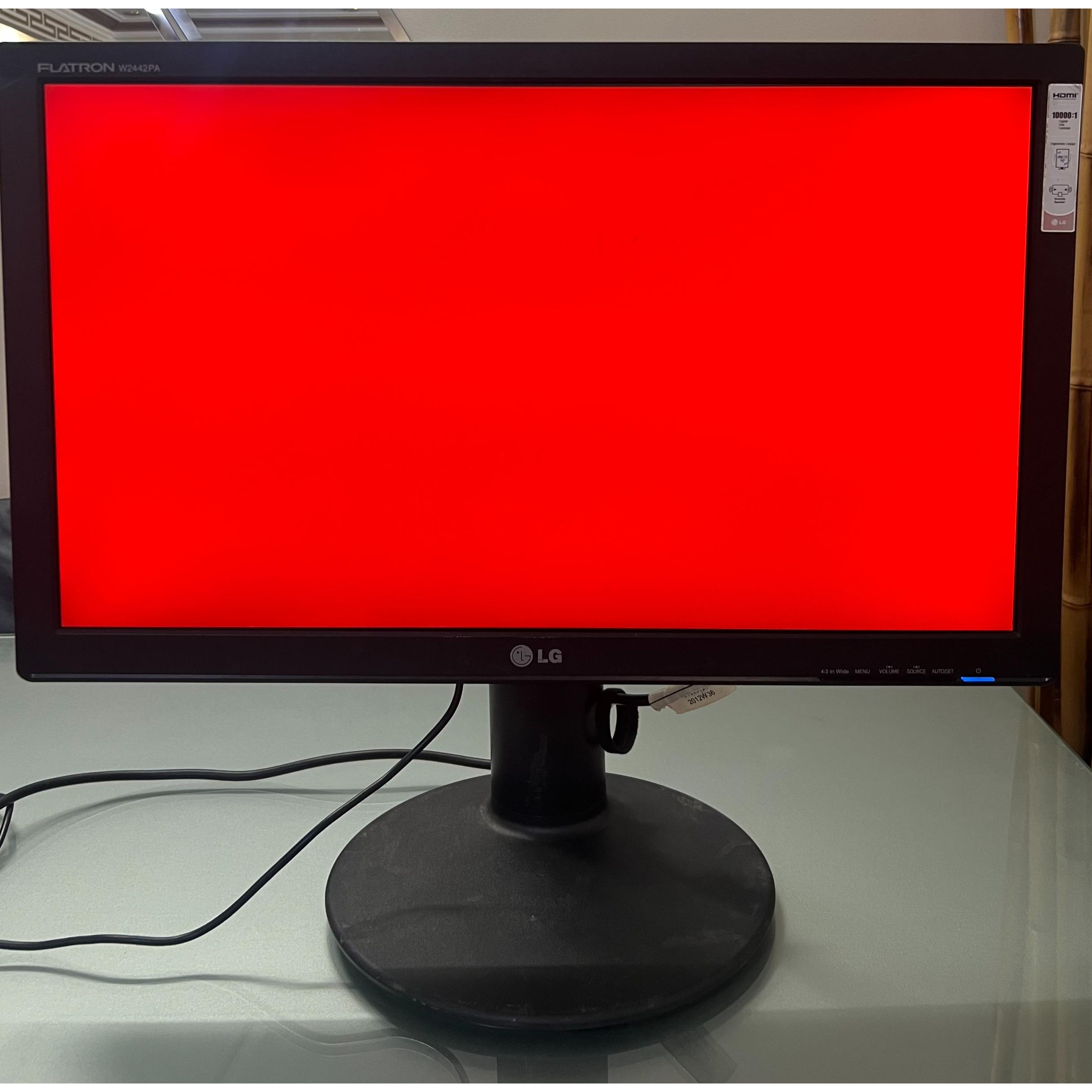 LG W2442PAT 24INCH