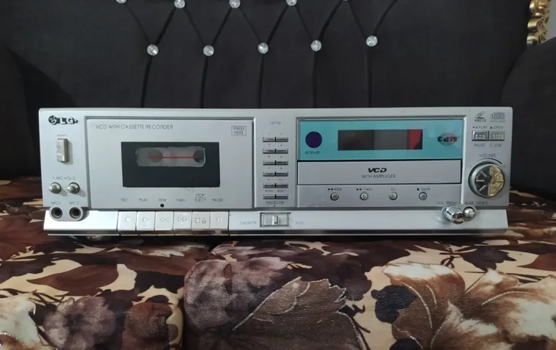 رادیو ضبط کاست سی دی تصویری استریو قدیمی LG