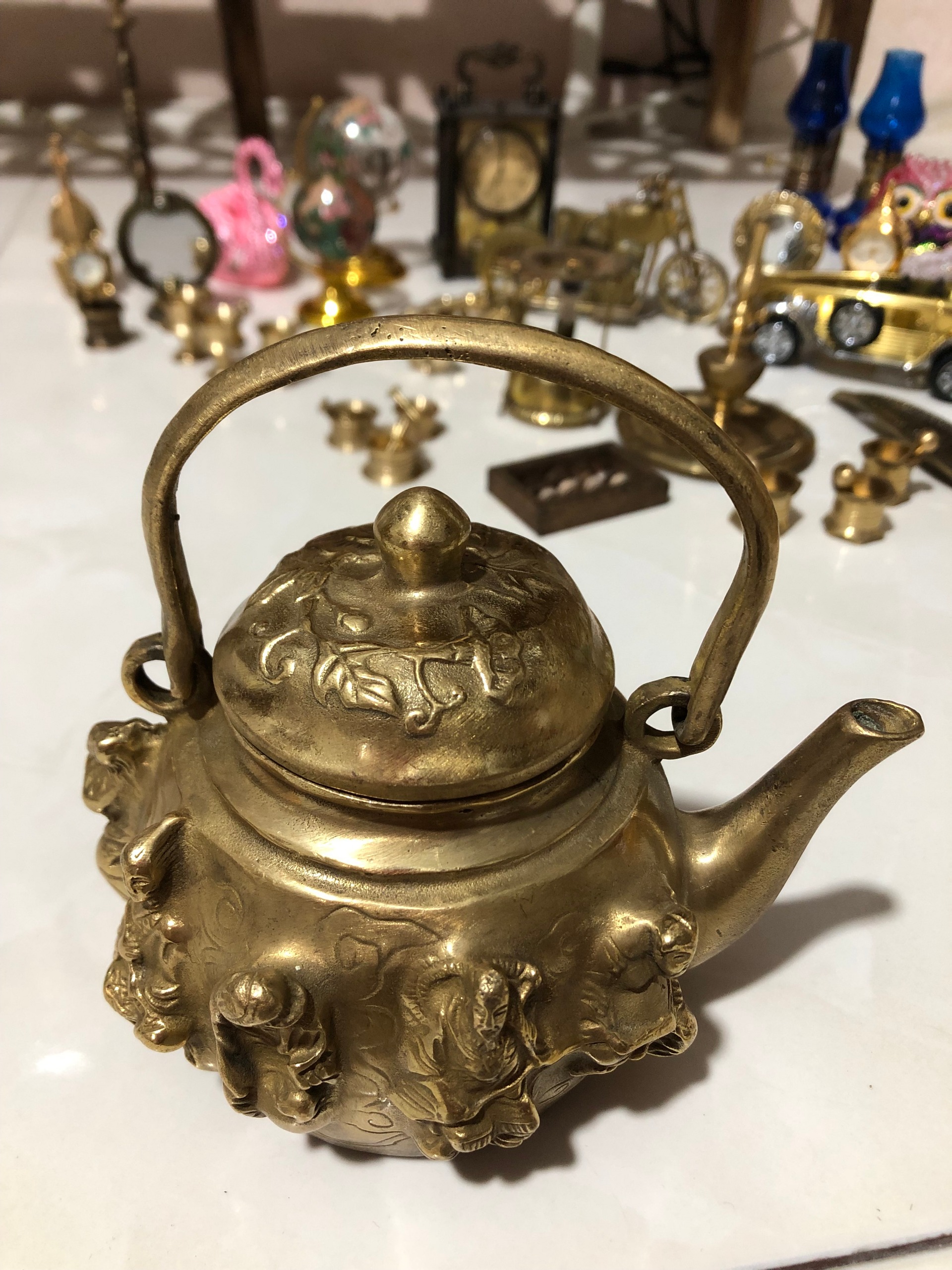 قوری 8 پادشاه برنجی