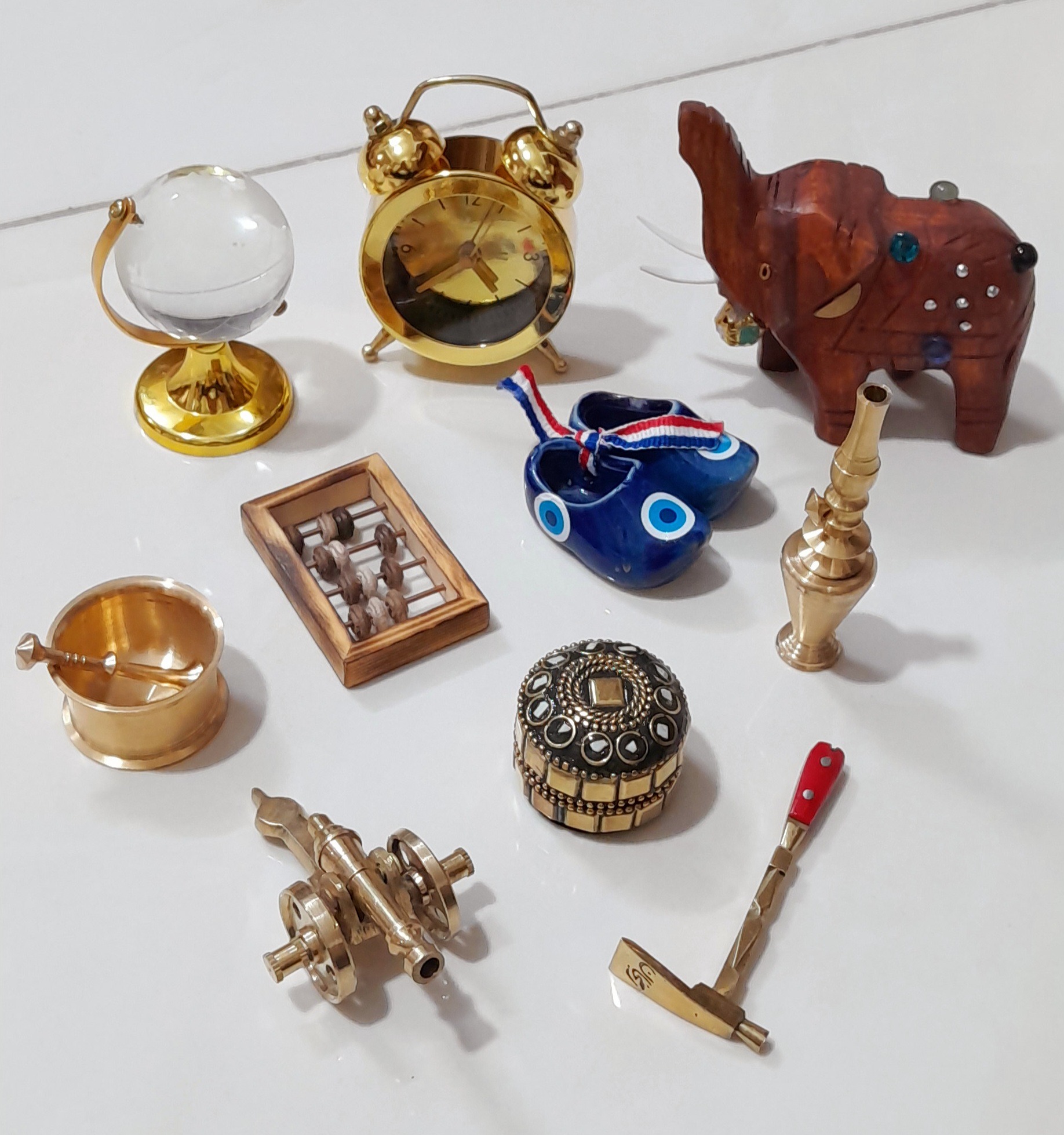 مجموعه دکوری های تزئینی کوچک کلکسیونی