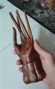 استند