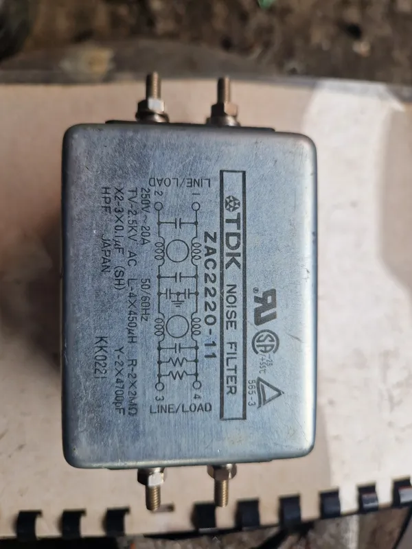 فیلتر نویز 20 آمپر ژاپنی