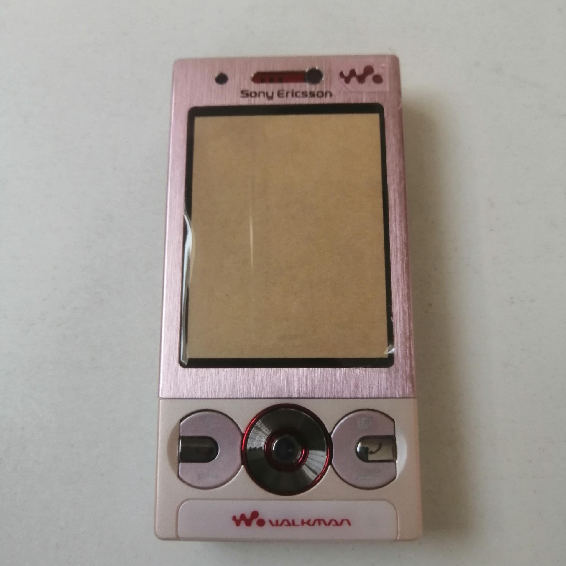 قاب زیبا سونی اریکسون W705