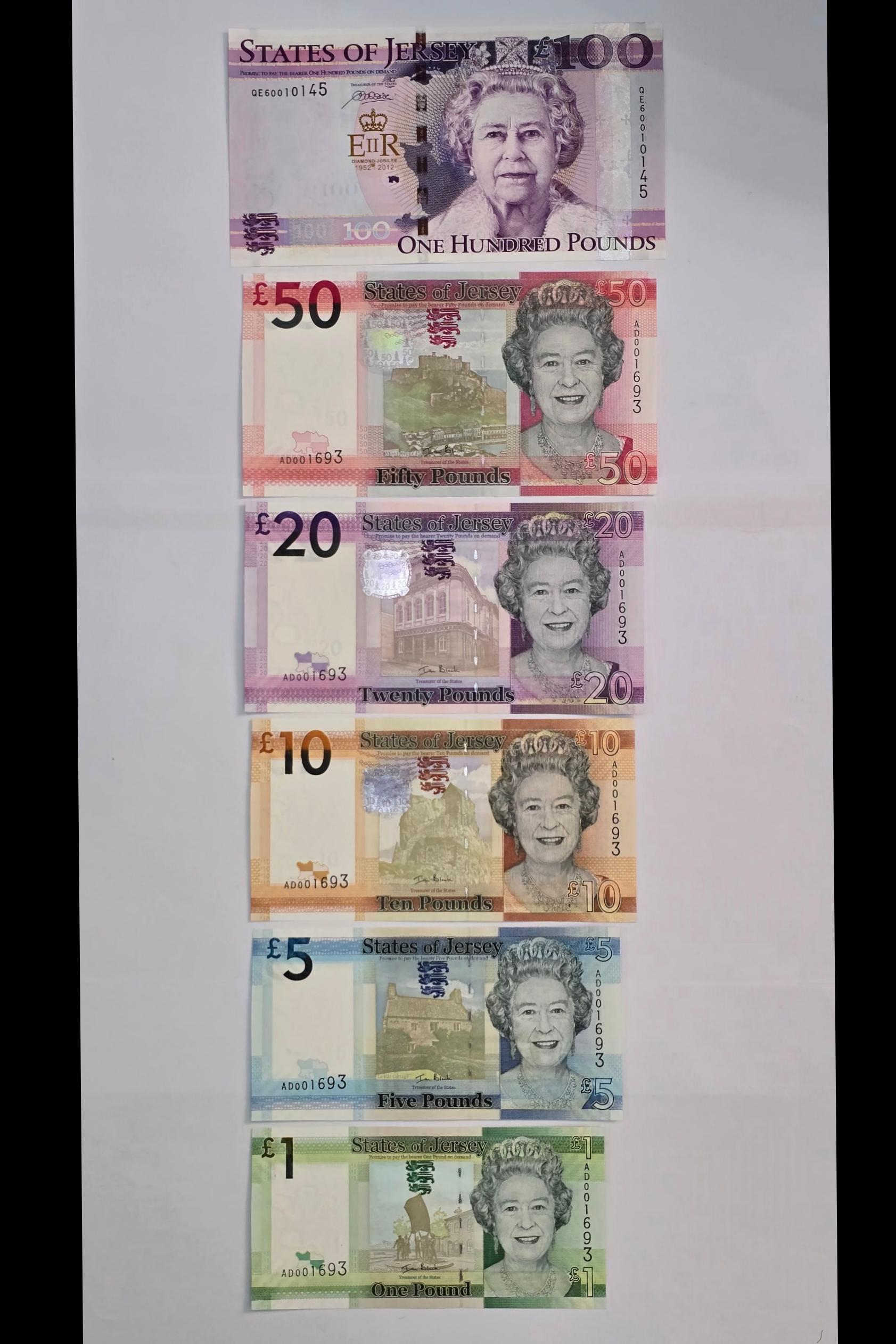 اسکناس جرسی فول ست فوق العاده خاص جرسی ملکه