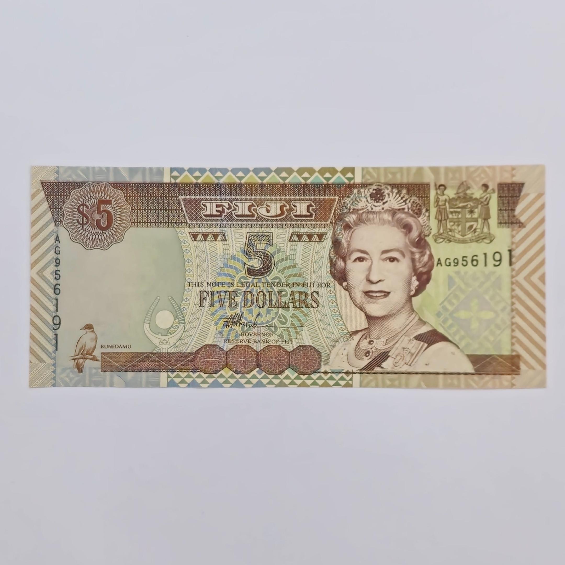 اسکناس فیجی 5دلار زیبای فیجی ملکه الیزابت
