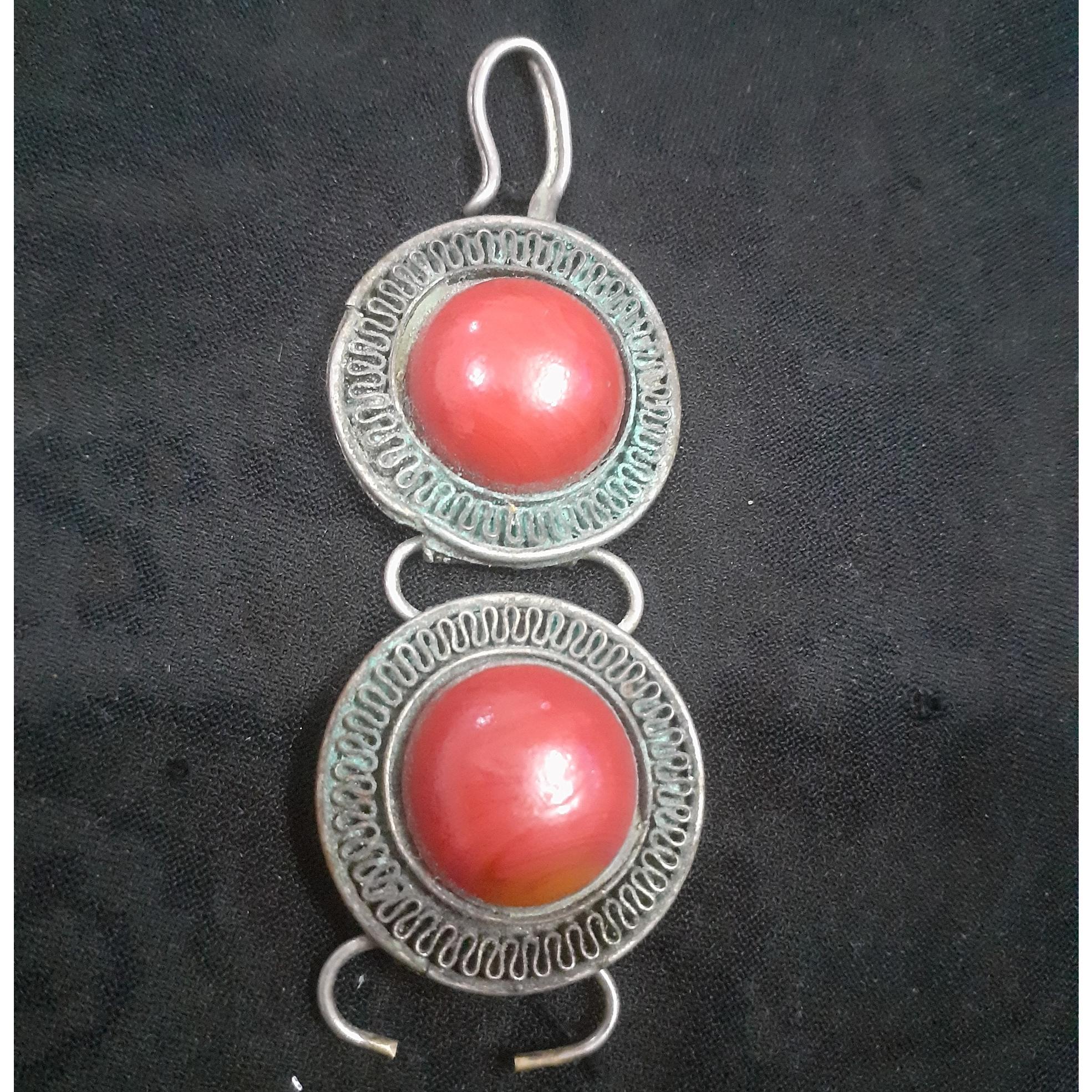 اویزقدیمی جنس فلزش ورشوبنظرمیاد