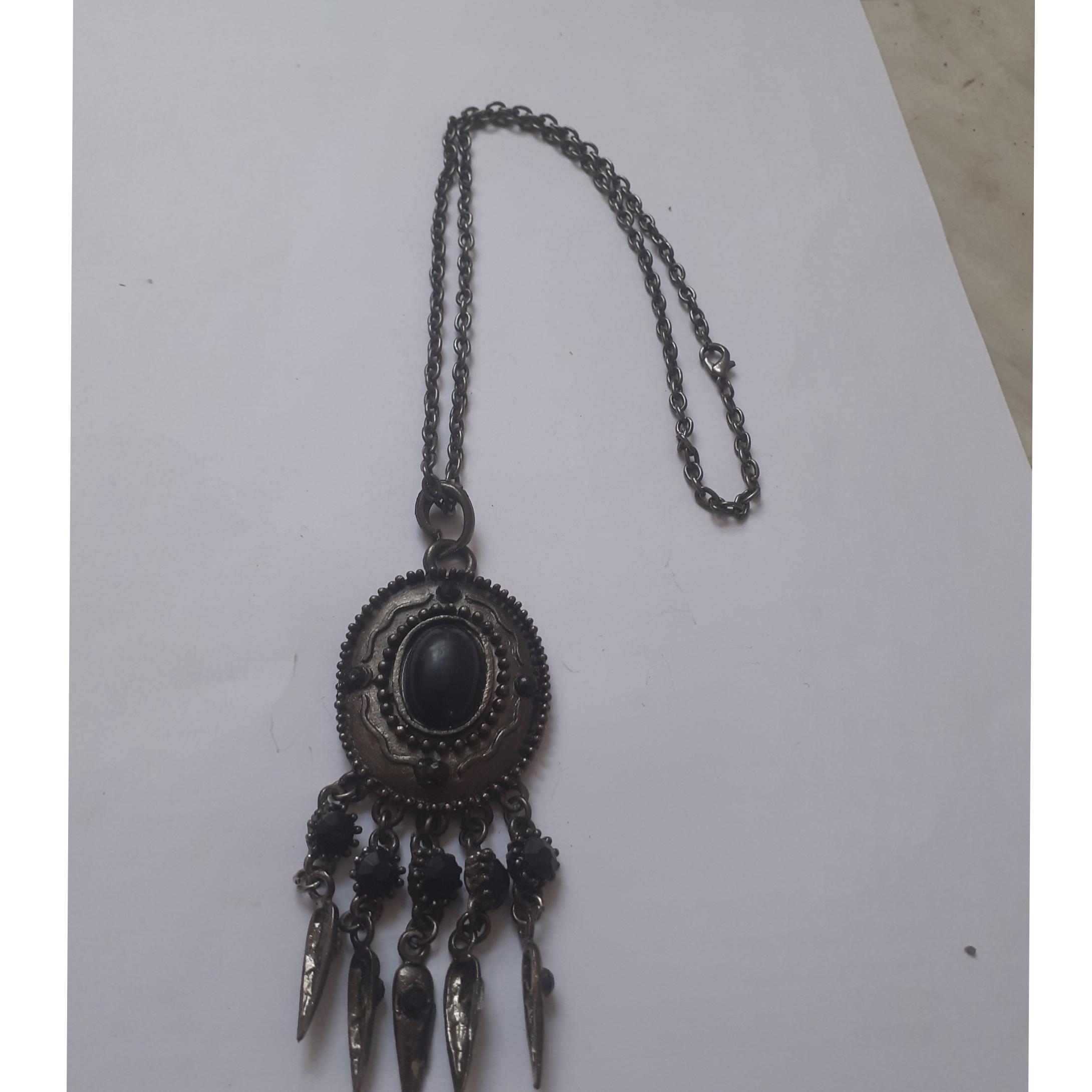 گردنبندسنگین زیباطرح قاحاری واقعازیبا