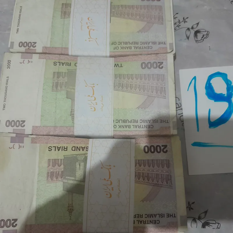 سه بسته اسکناس 200 تومنی بسیار با کیفیت-19