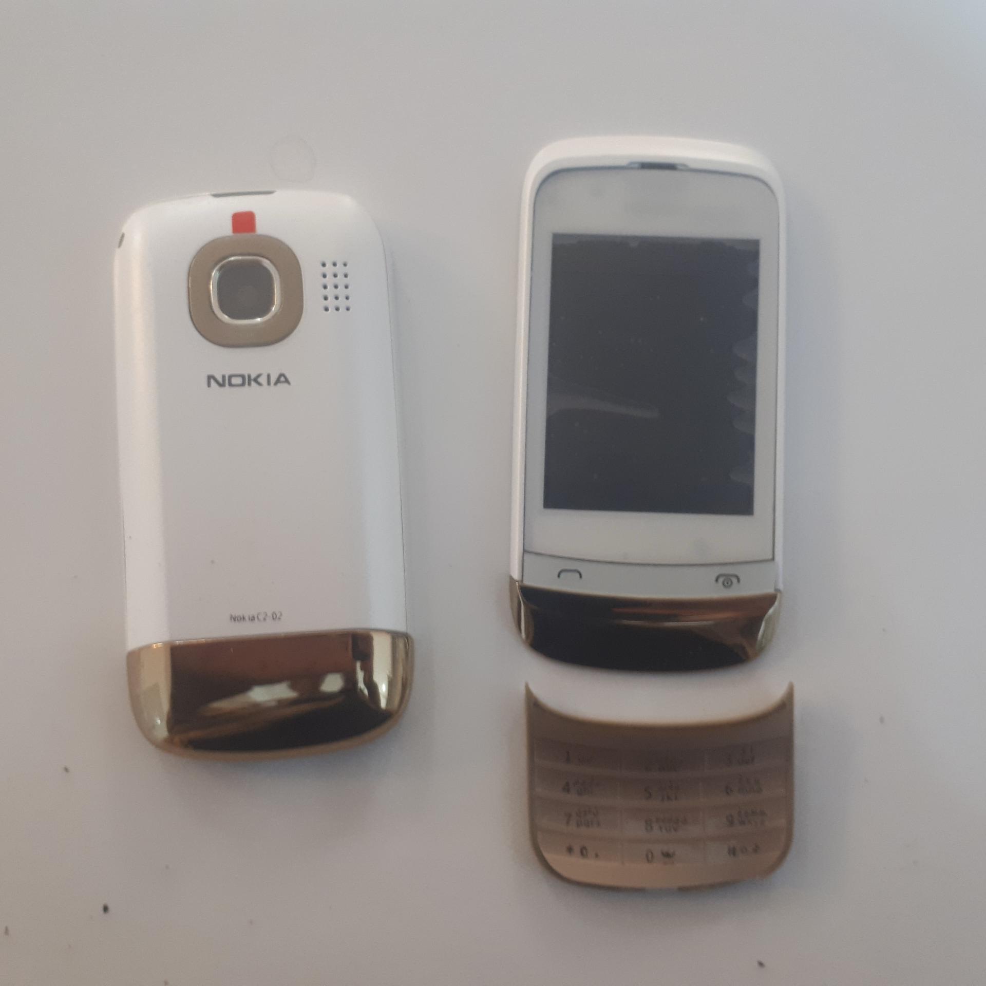 یک عدد قاب نوکیا c2-02