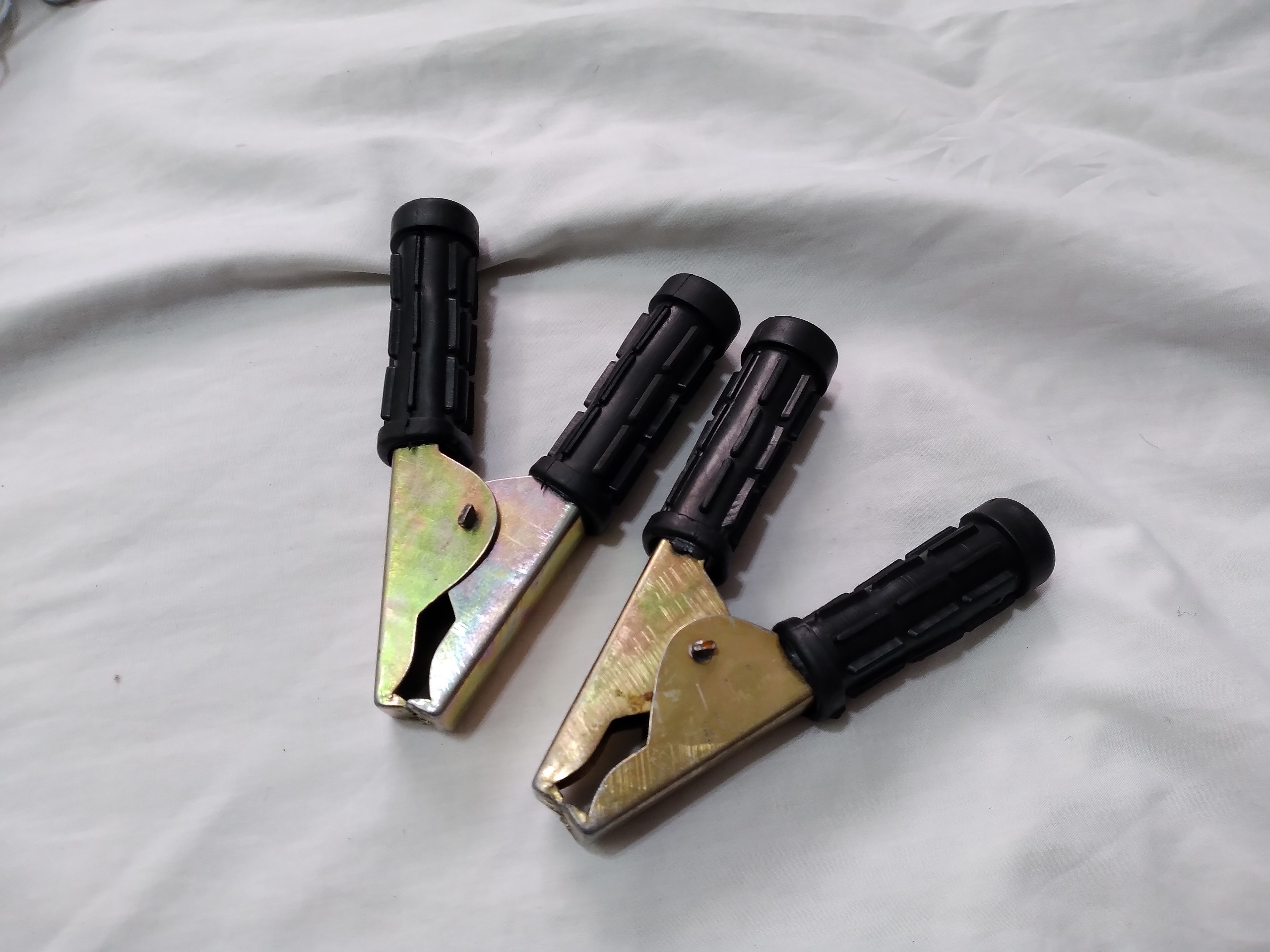 دو گیره اتصال باتری به باتری یا اتصال دستگاه جوش