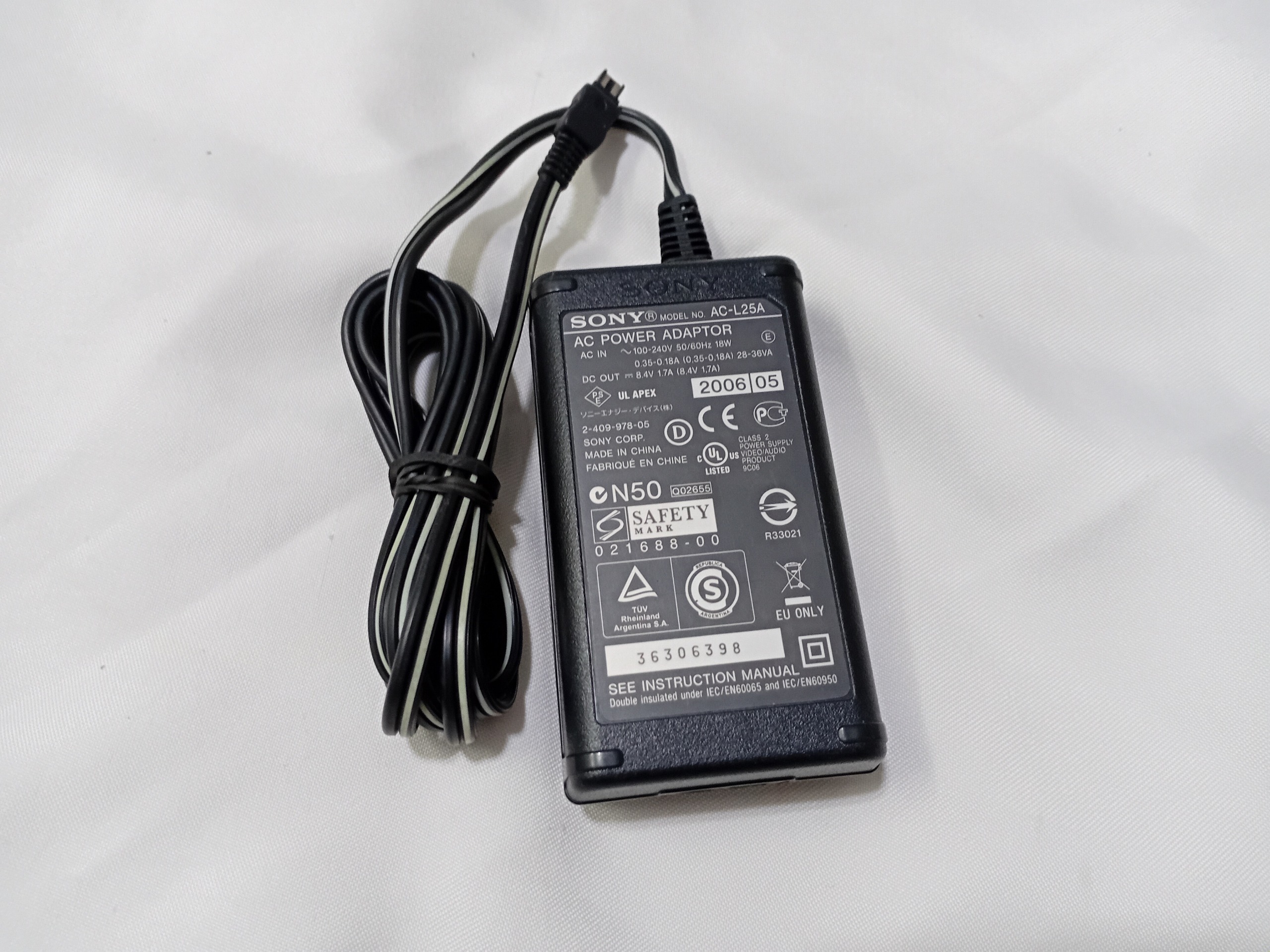 شارژر اورجینال کمیاب دوربین سونی SONY AC_L25A